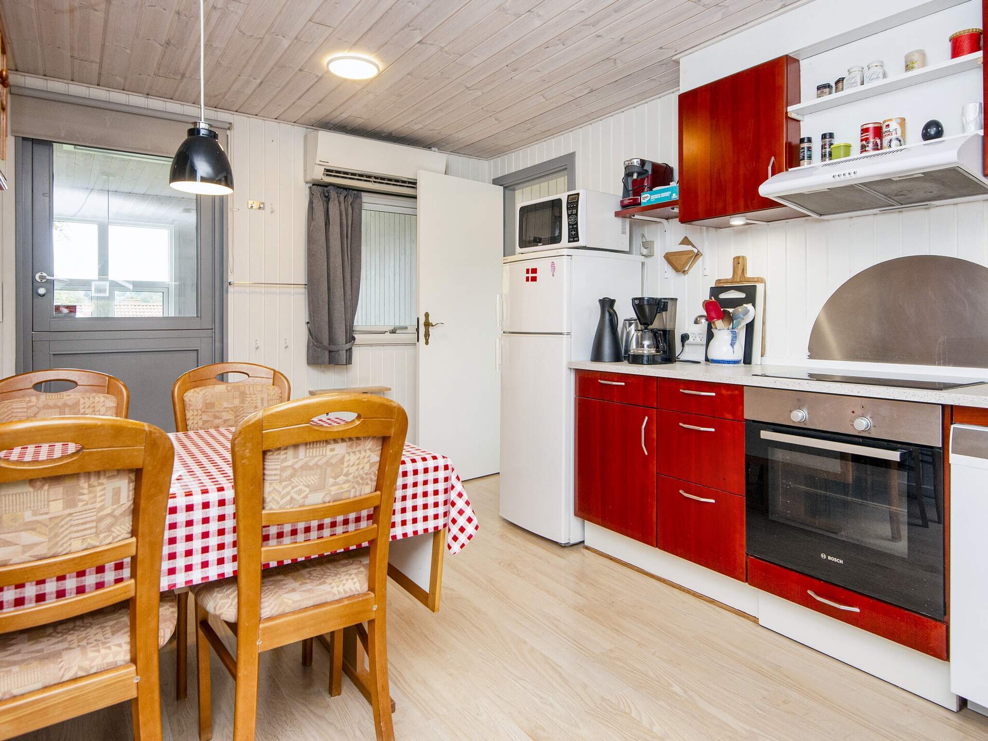Sfeervol vrijstaand vakantiehuis aan de golfbaan bij Hejlsminde Strand - foto 34