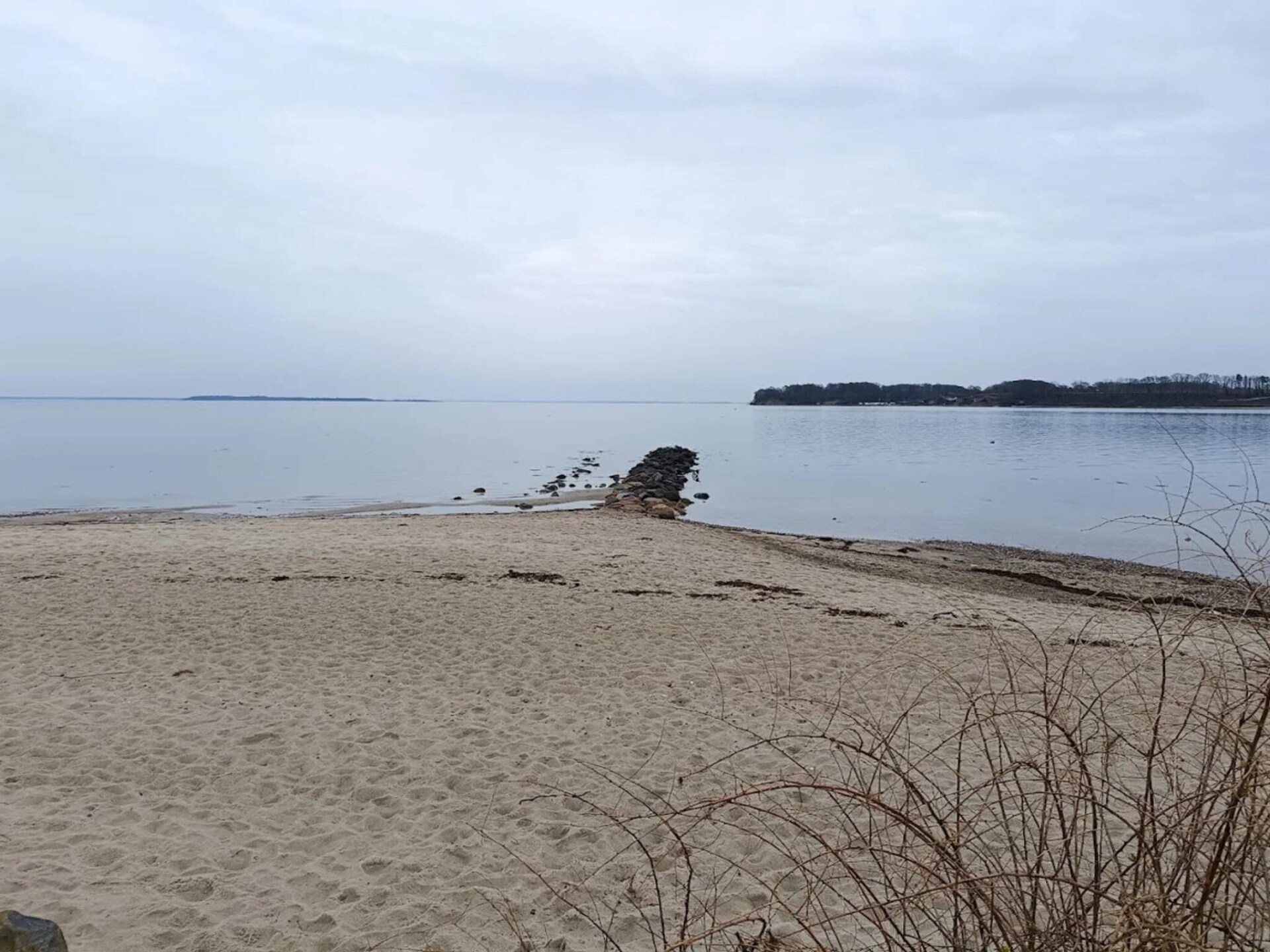 Sfeervol vrijstaand vakantiehuis aan de golfbaan bij Hejlsminde Strand - foto 17