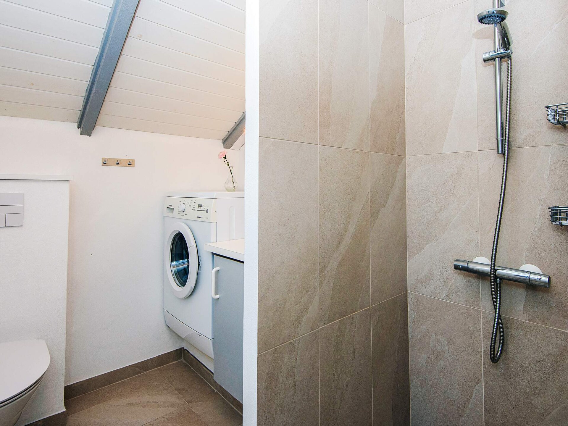 Modern vakantiehuis voor 6 personen in Give - foto 26