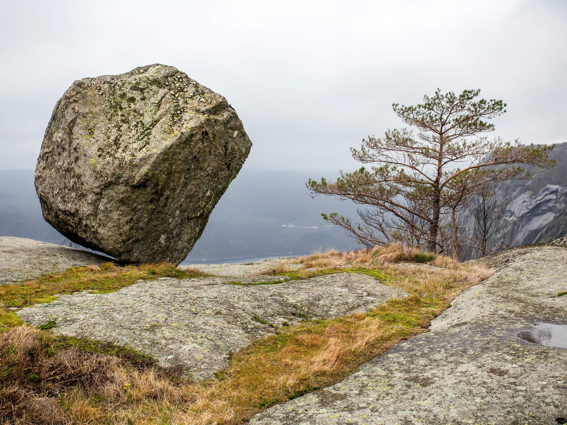 Traditioneel vakantiehuis Beritbu met panoramisch uitzicht bij Lyngdal - foto 18