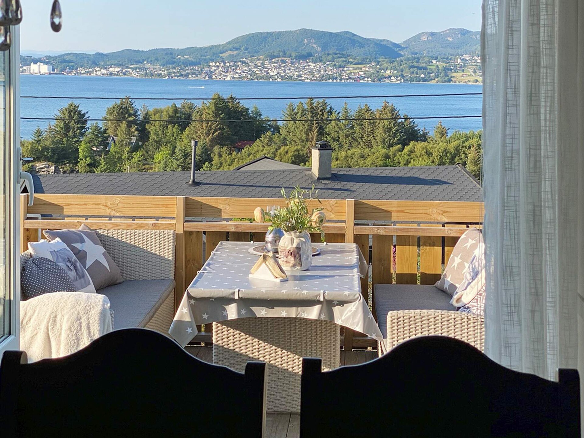 Vrijstaand vakantiehuis op autovrij eiland Heng – 100m van zee met panoramisch uitzicht - foto 11