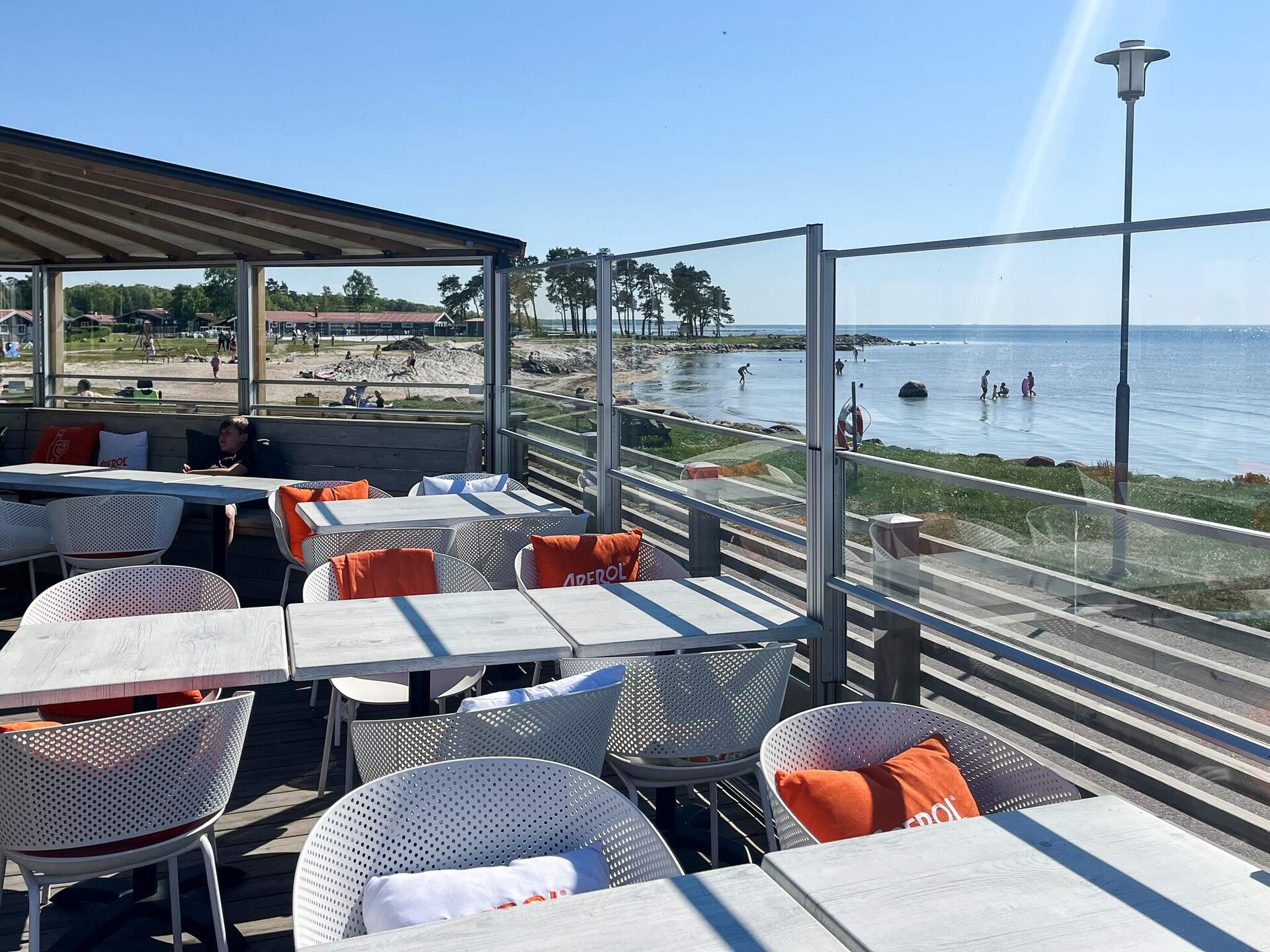Op 550 m van zee: Knus vakantiehuis in centrum van Färjestaden - foto 11
