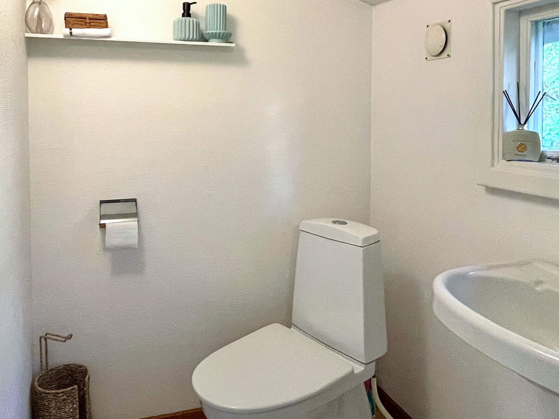 Op 550 m van zee: Knus vakantiehuis in centrum van Färjestaden - foto 18