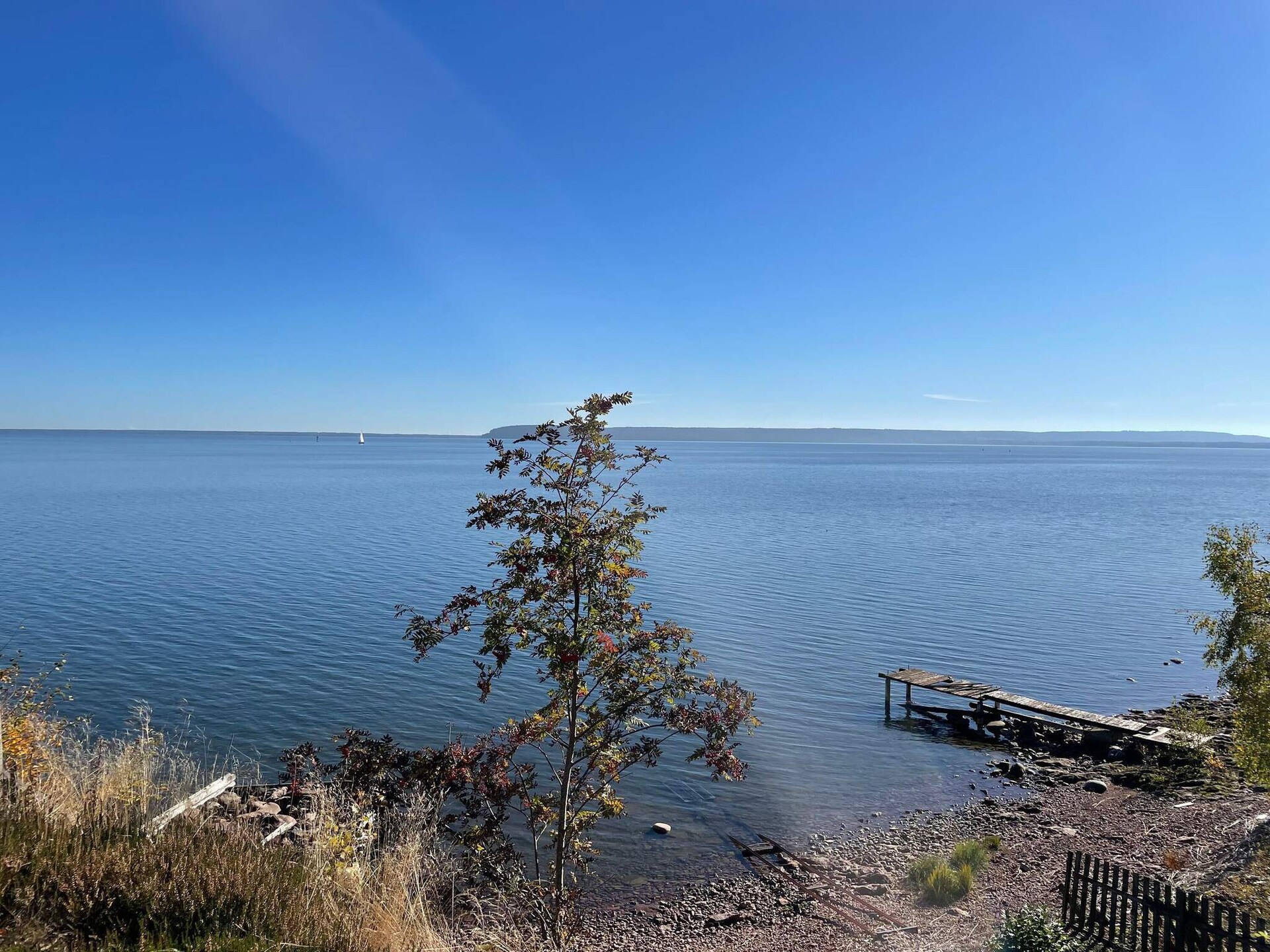 Lichte vakantiewoning met balkon en zicht op het Vänermeer bij Frändefors - foto 18