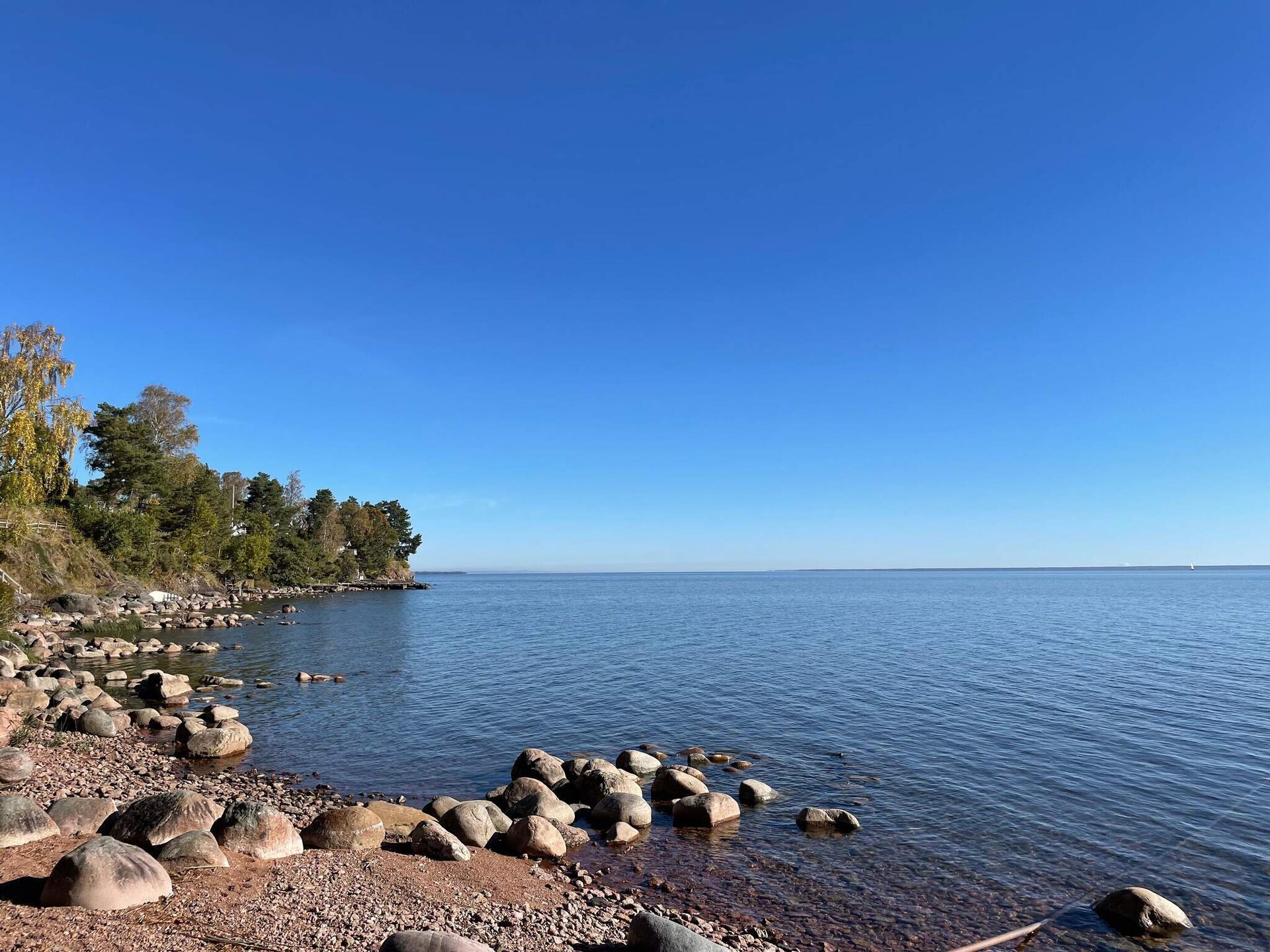 Lichte vakantiewoning met balkon en zicht op het Vänermeer bij Frändefors - foto 19