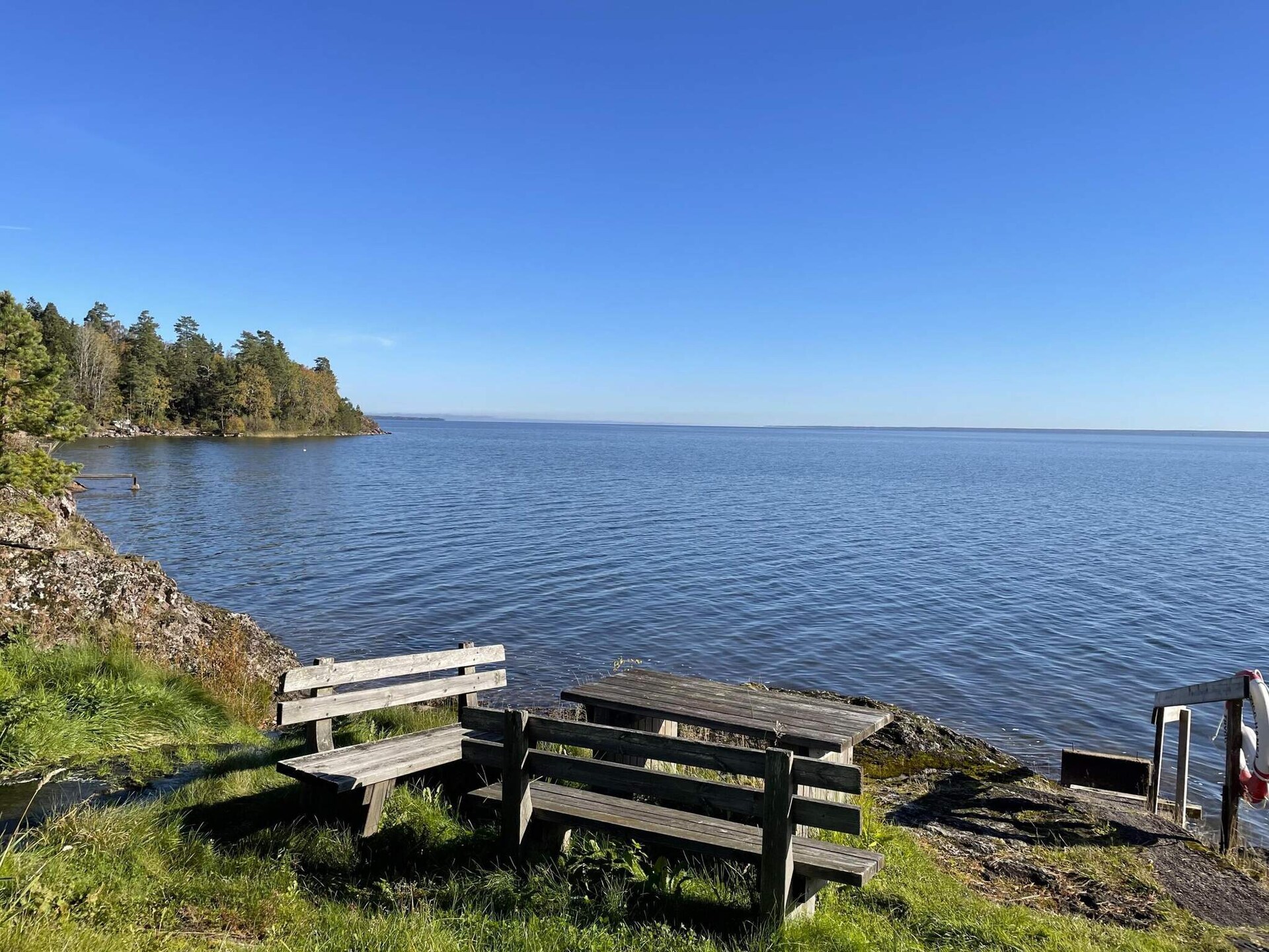 Lichte vakantiewoning met balkon en zicht op het Vänermeer bij Frändefors - foto 21