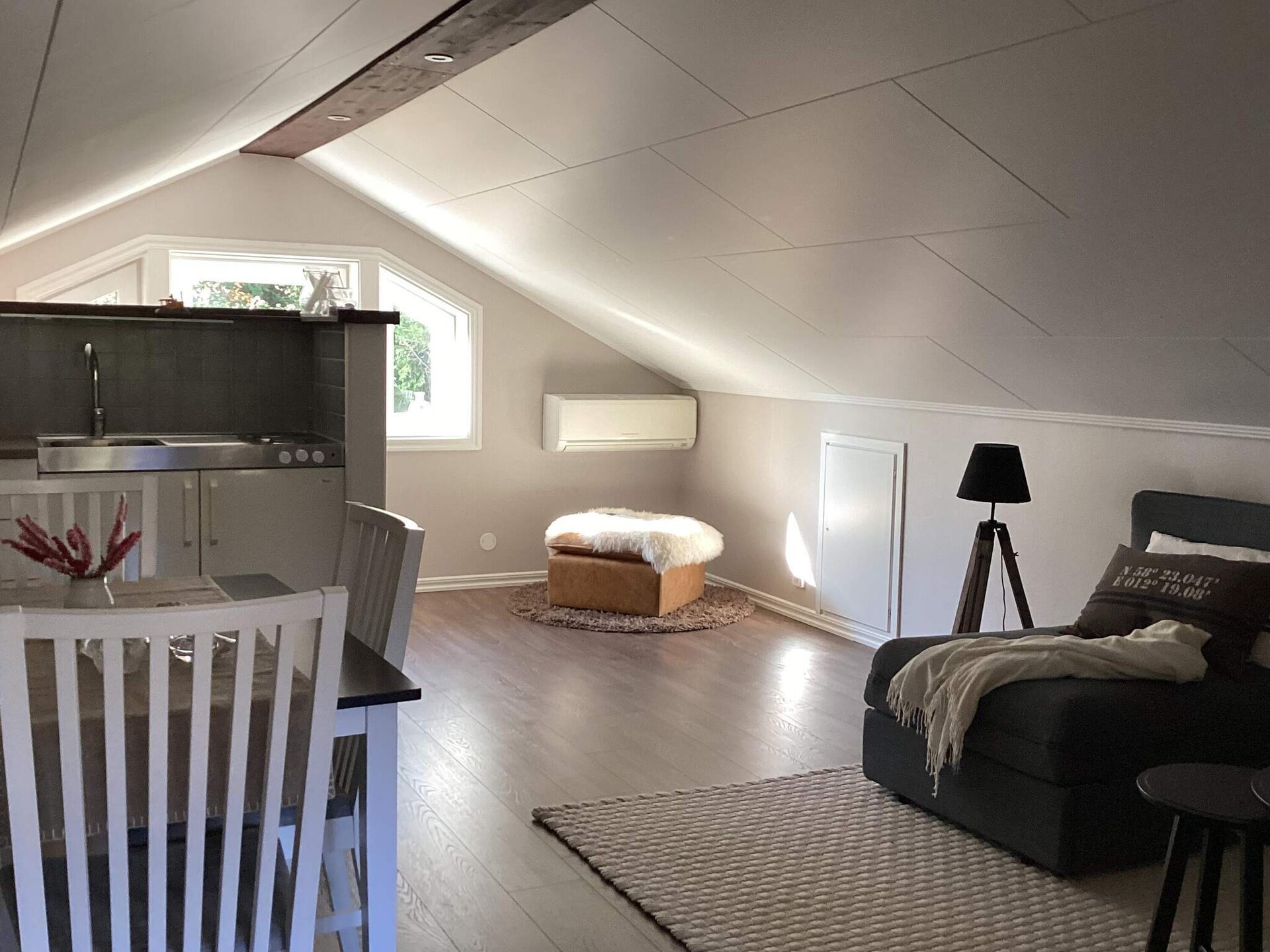 Lichte vakantiewoning met balkon en zicht op het Vänermeer bij Frändefors - foto 28