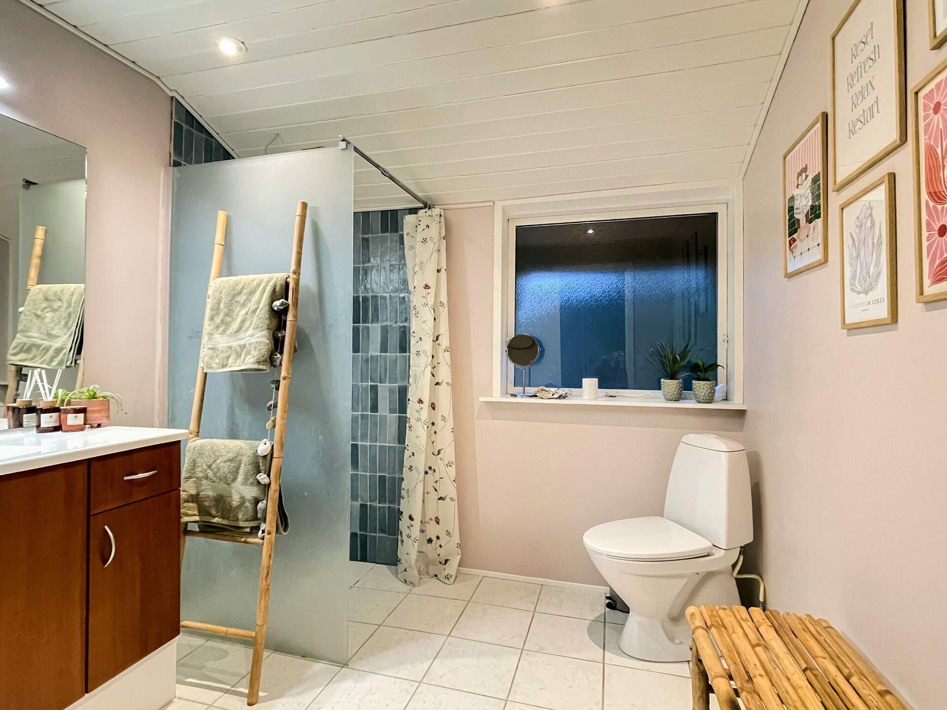 Compleet gerenoveerd vakantiehuis aan de golfbaan bij Ålbæk - foto 27