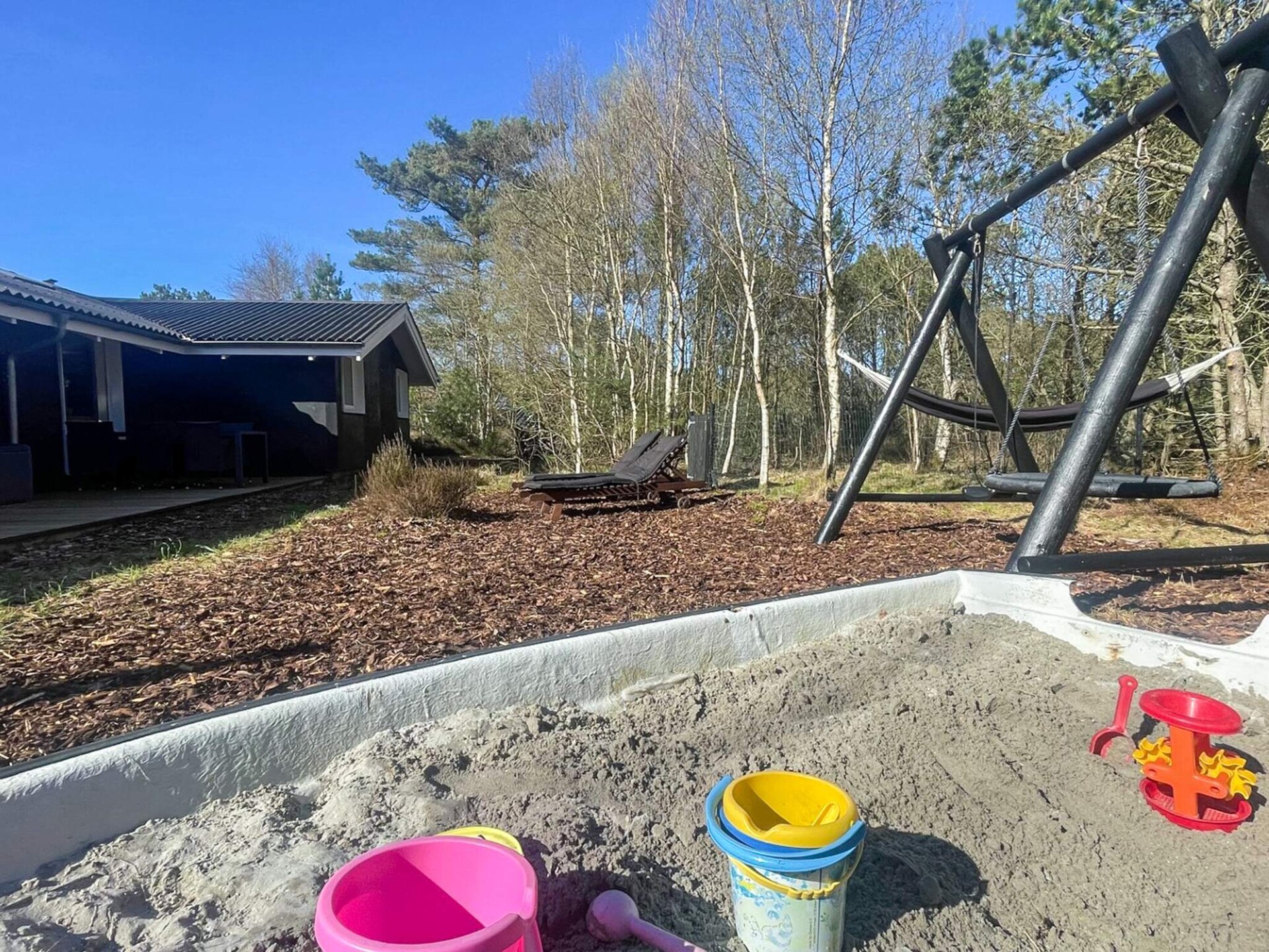 Compleet gerenoveerd vakantiehuis aan de golfbaan bij Ålbæk - foto 4