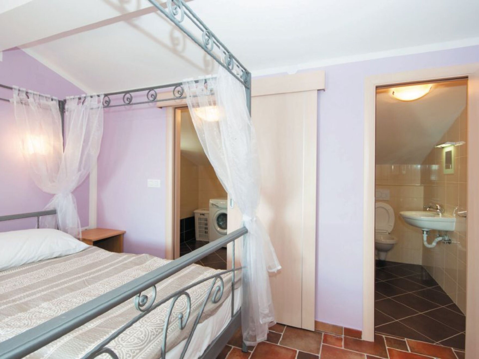Vrijstaande villa aan zee in Rab voor 8 personen met WiFi - foto 10