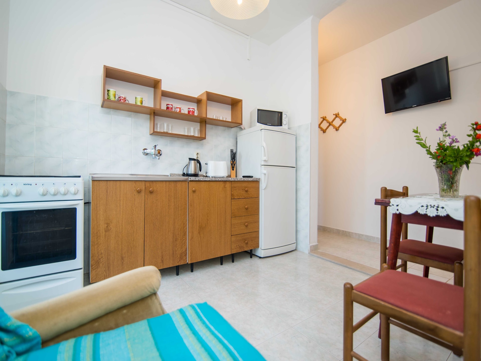 Aan zee: Comfortabel appartement in Kastel Stafilic voor 4 personen - foto 3