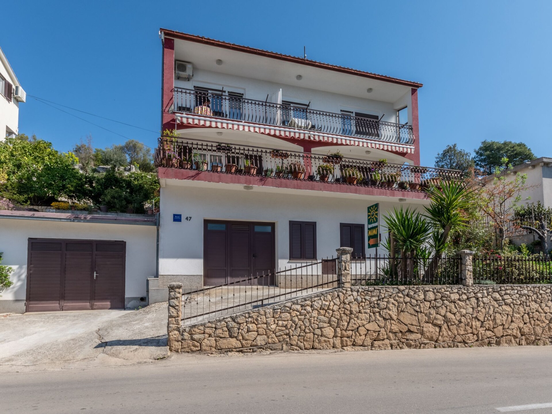 Knus appartement met balkon op 200m van zee in historisch Trogir - foto 12