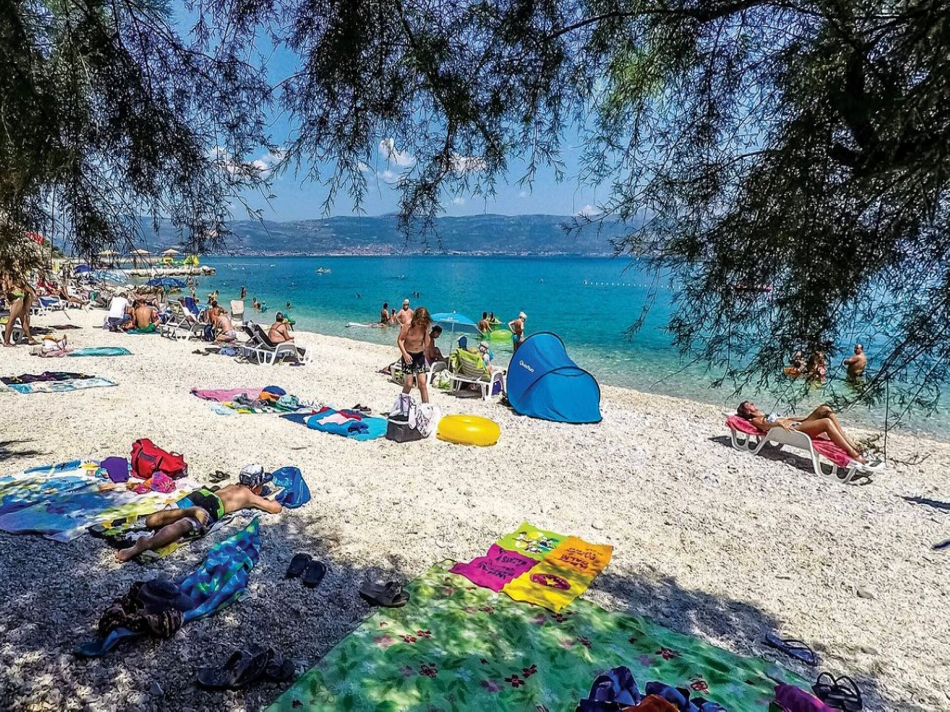 Vrijstaand vakantiehuis aan zee in Slatine voor 9 personen met terras en uitzicht - foto 14