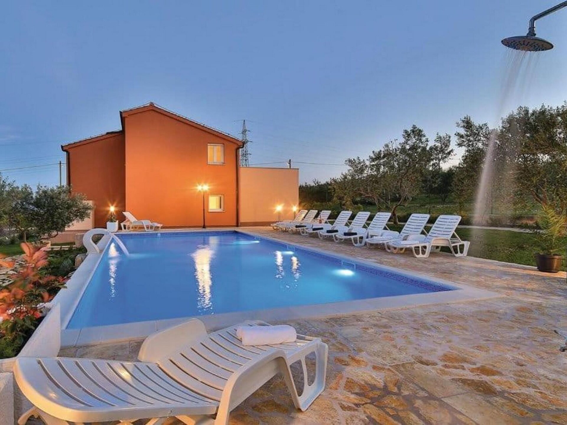 16-persoons luxe villa met privézwembad in Kastel Novi - foto 26