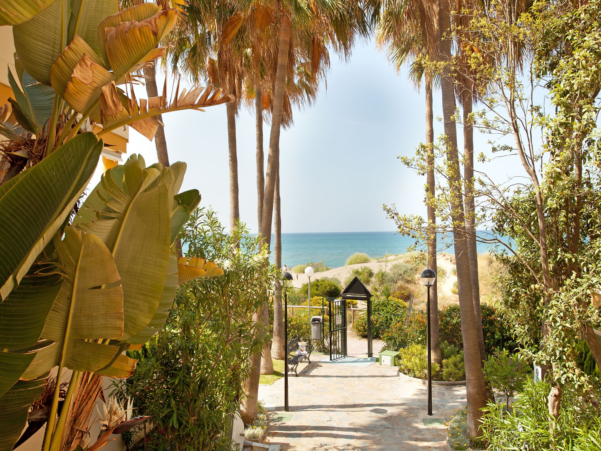 Licht appartement op 50 meter van het strand in Marbella met zwembad - foto 3