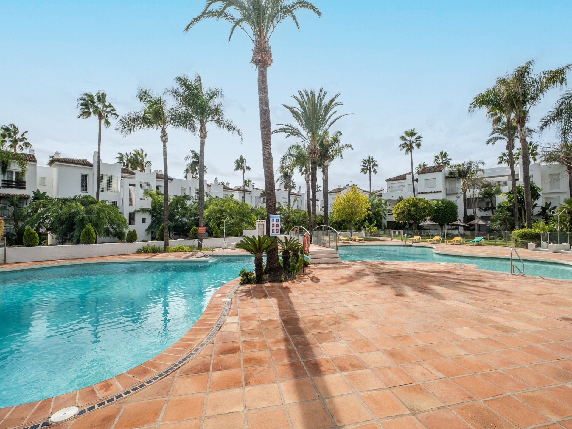 Knus appartement aan de golfbaan in Estepona, strand op 80 meter - foto 6