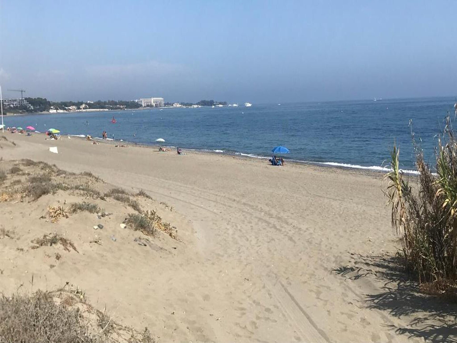 Knus appartement aan de golfbaan in Estepona, strand op 80 meter - foto 27