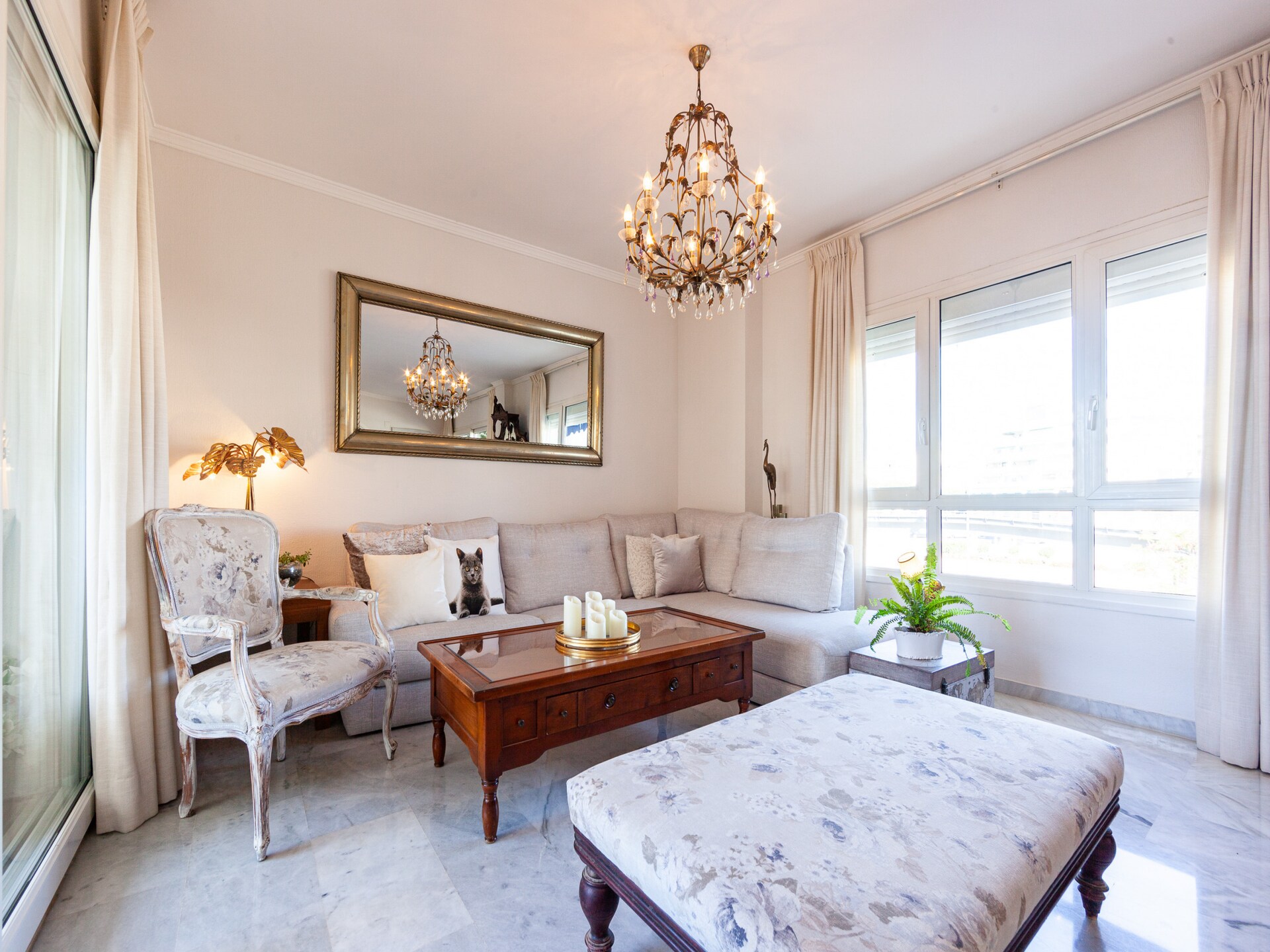 Licht appartement van 120 m² met zwembad, vlakbij strand en Marbella - foto 17
