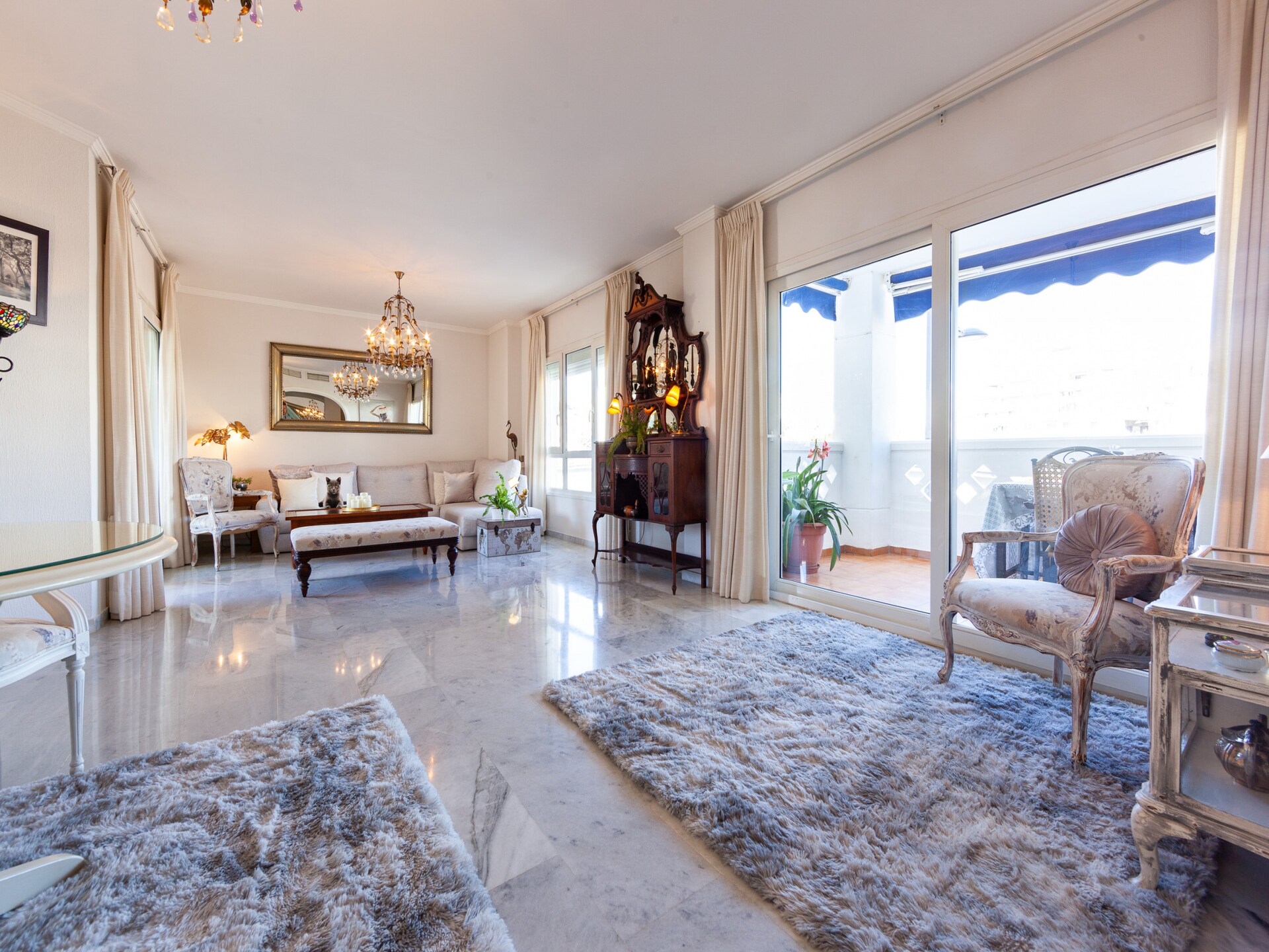 Licht appartement van 120 m² met zwembad, vlakbij strand en Marbella - foto 14