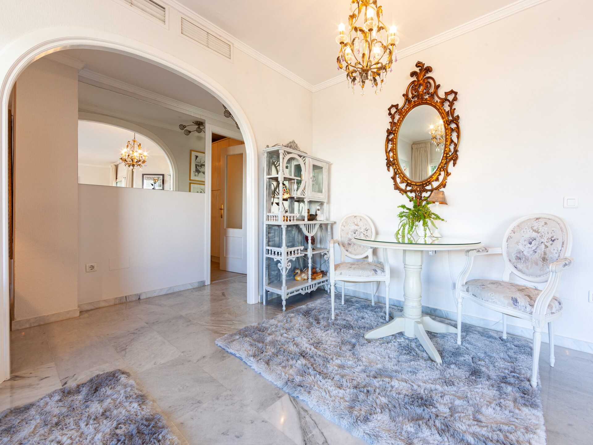 Licht appartement van 120 m² met zwembad, vlakbij strand en Marbella - foto 15
