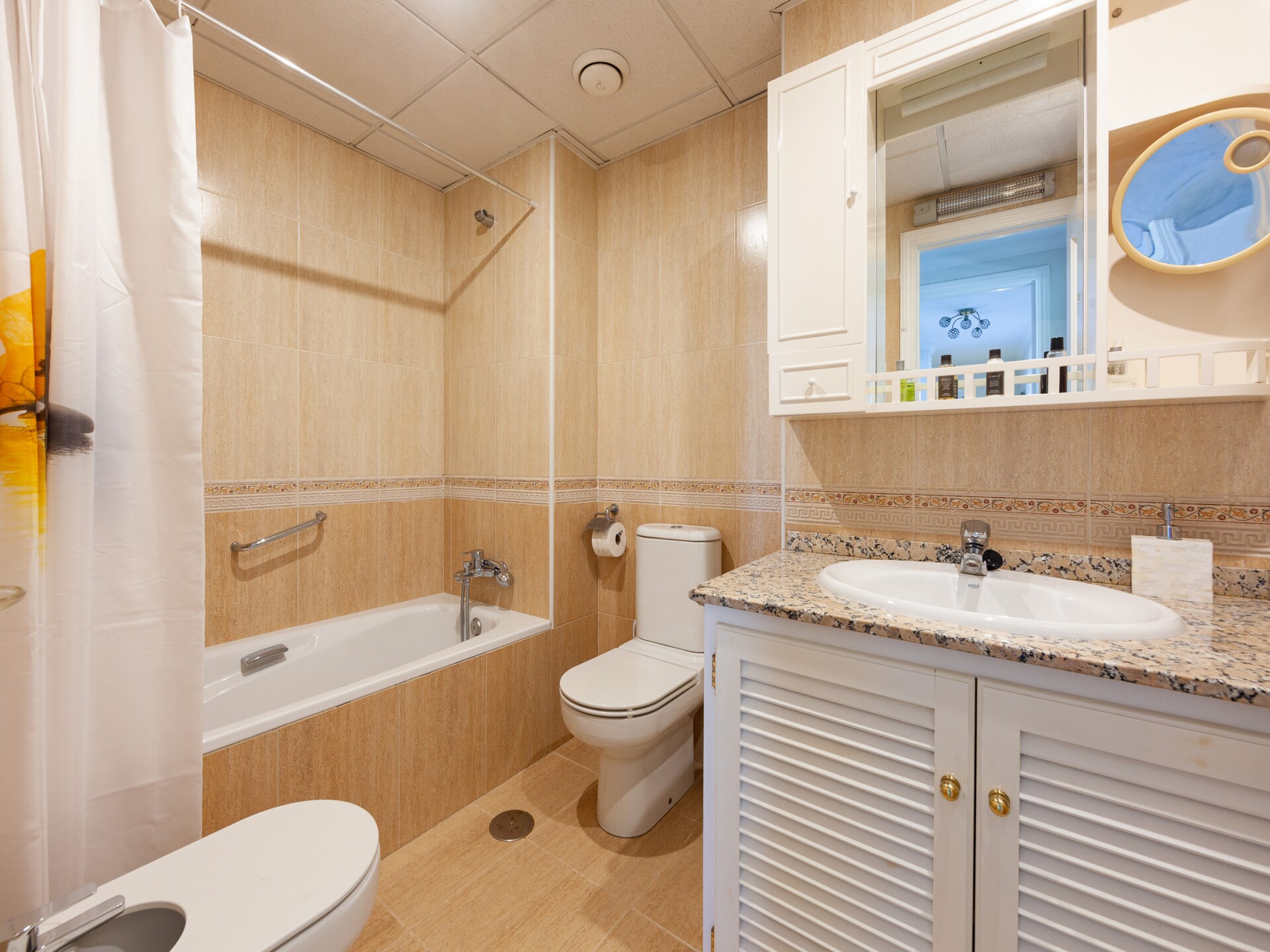 Licht appartement van 120 m² met zwembad, vlakbij strand en Marbella - foto 29