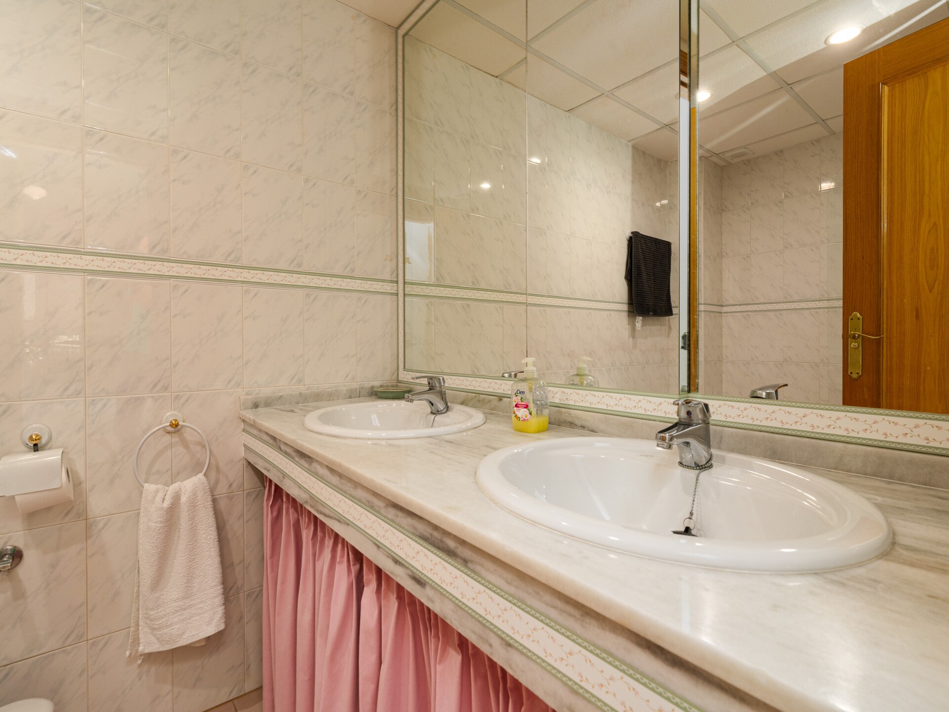 Zonnig appartement in Marbella, 300m van Playa del Alicate - foto 15