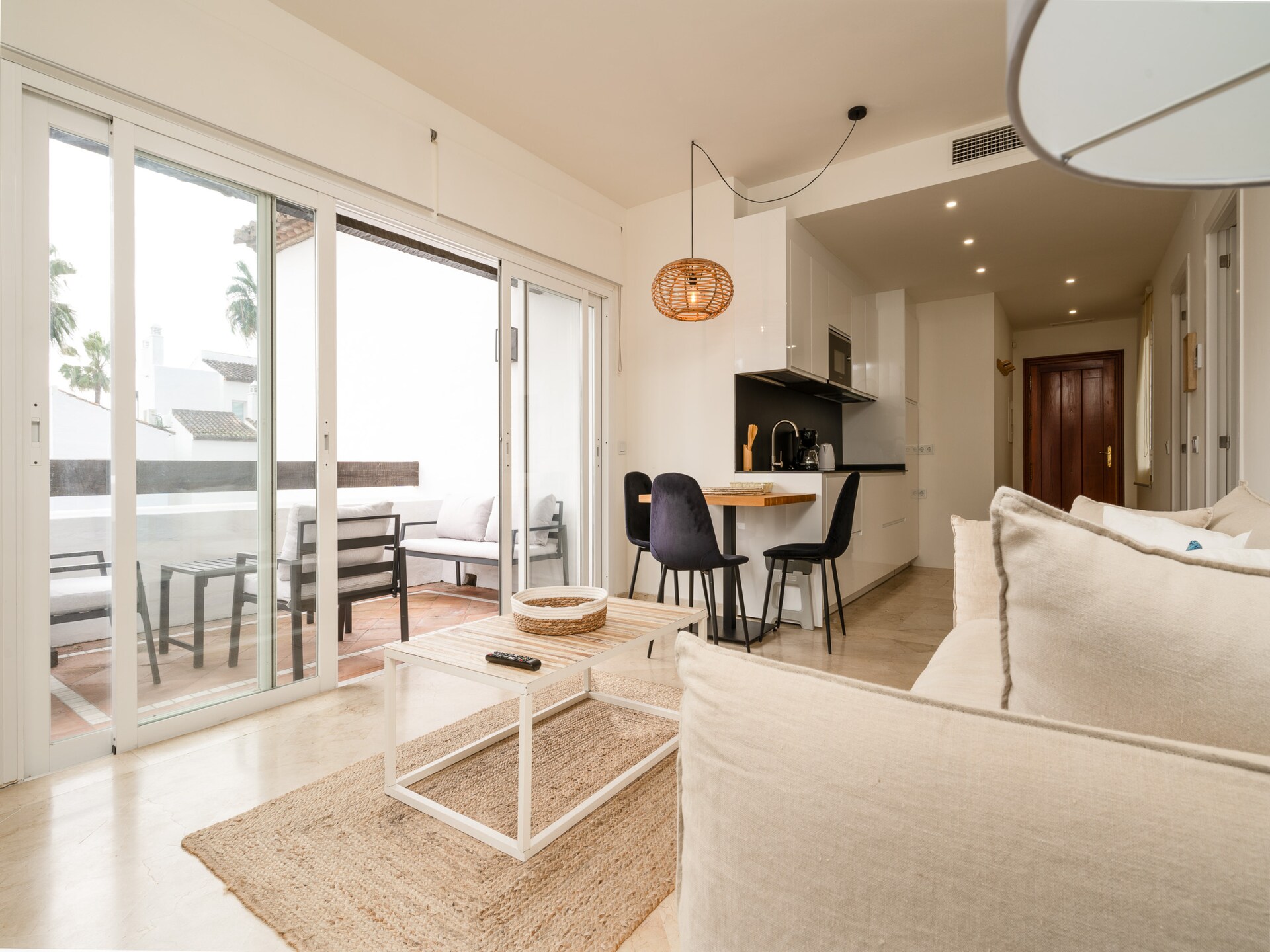Knus hoekappartement aan de golfbaan, 80 meter van het strand in Estepona - foto 5