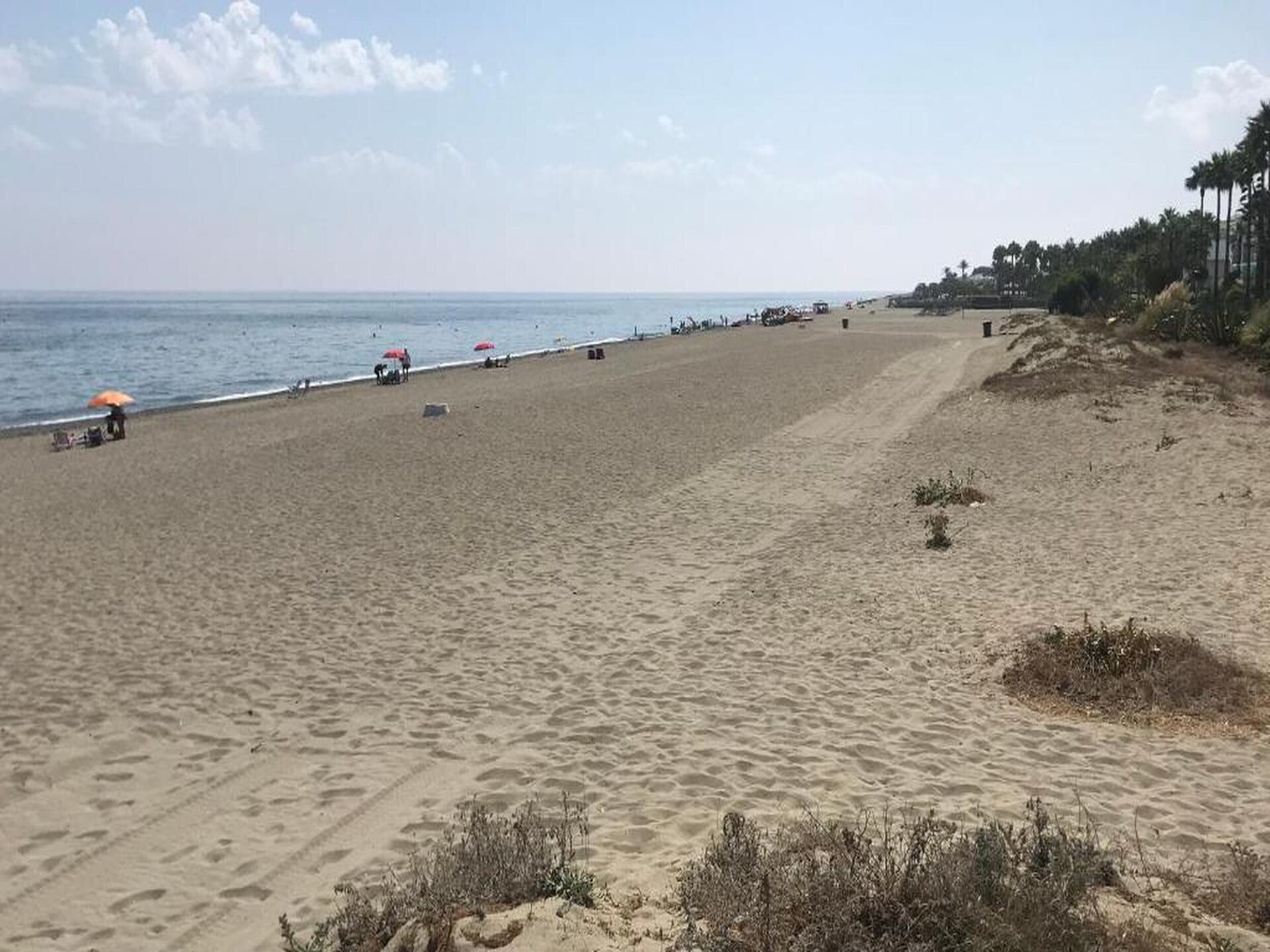 Knus hoekappartement aan de golfbaan, 80 meter van het strand in Estepona - foto 16