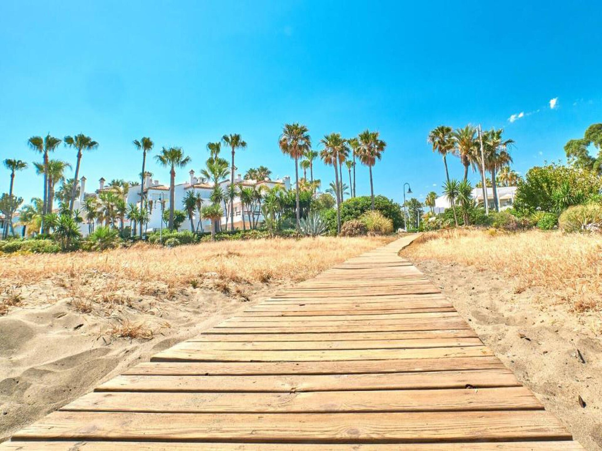 Knus hoekappartement aan de golfbaan, 80 meter van het strand in Estepona - foto 18