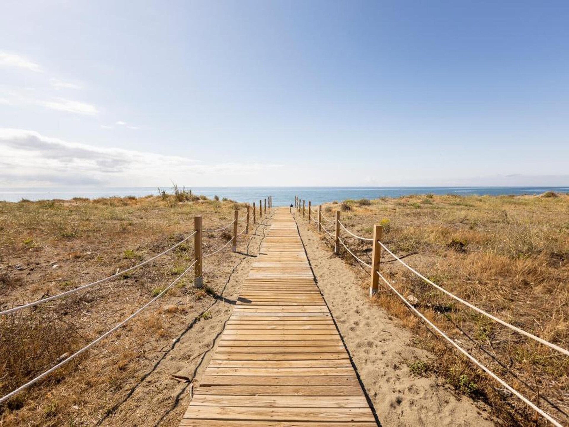 Knus hoekappartement aan de golfbaan, 80 meter van het strand in Estepona - foto 19