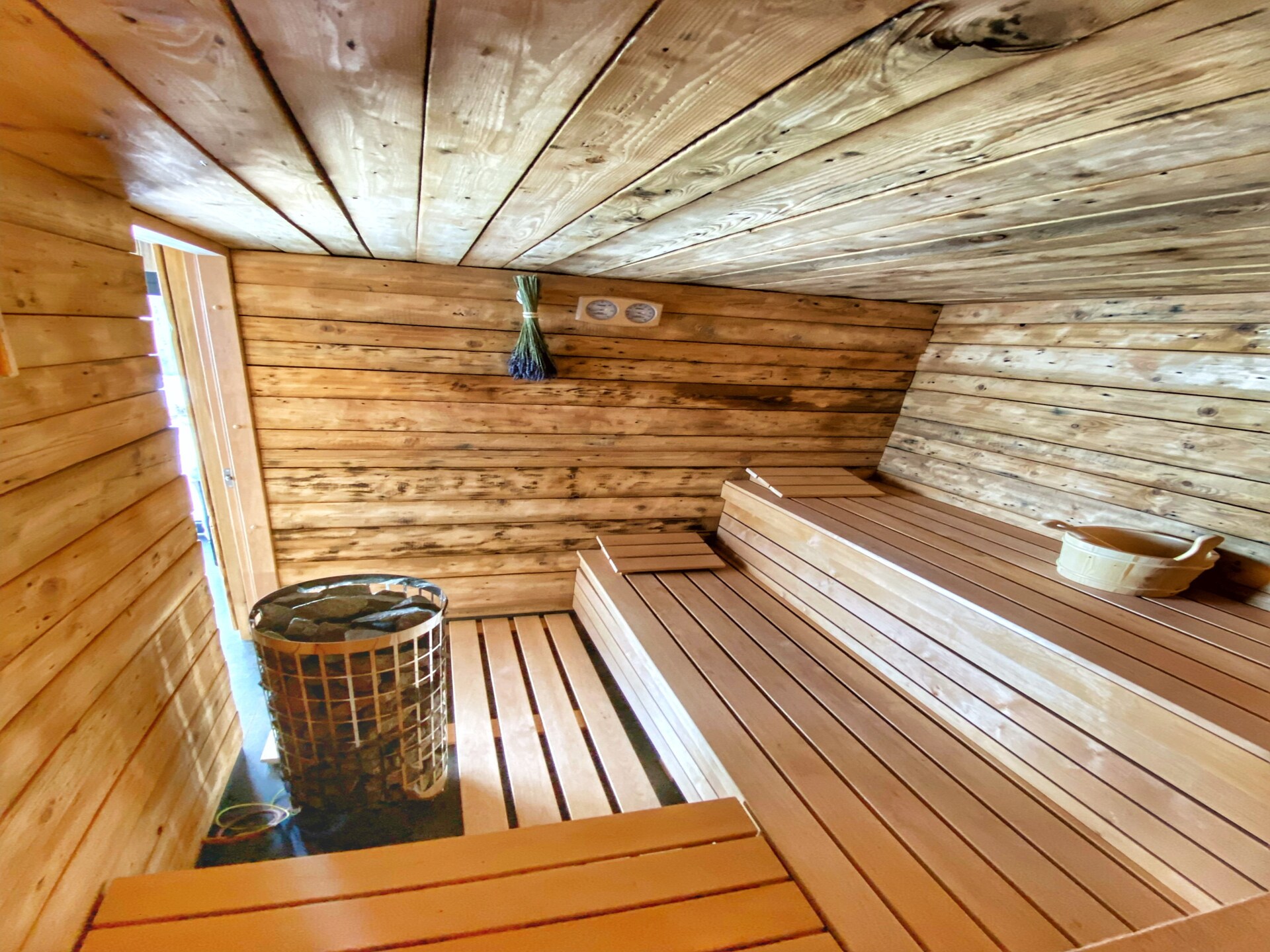 11-persoons villa met sauna in Desná - foto 40