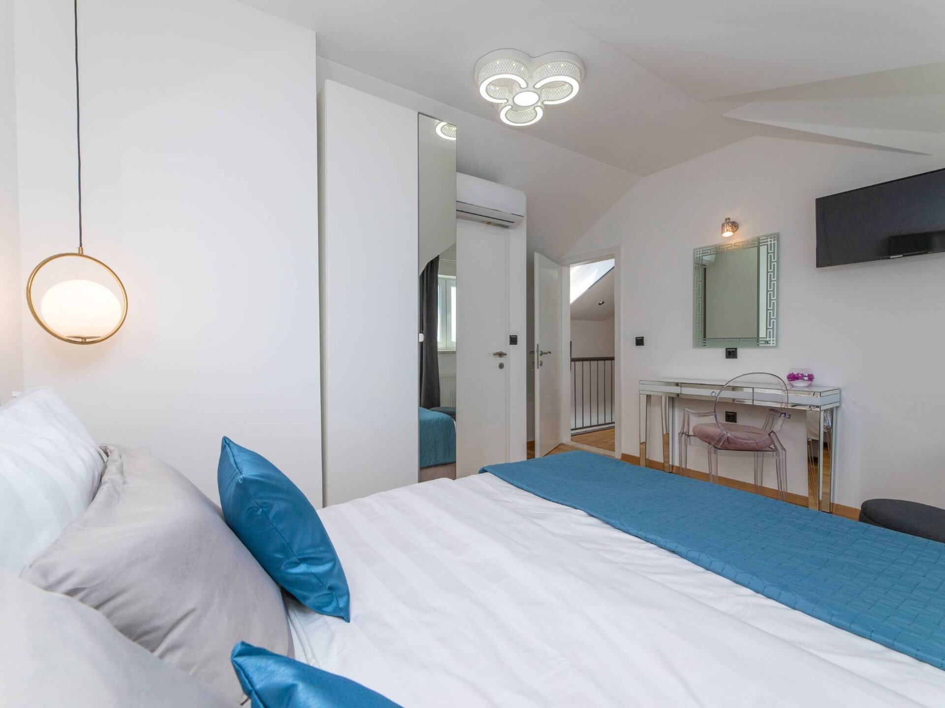 Aan zee: Luxe villa in Bol met zwembad voor 8 personen - foto 18
