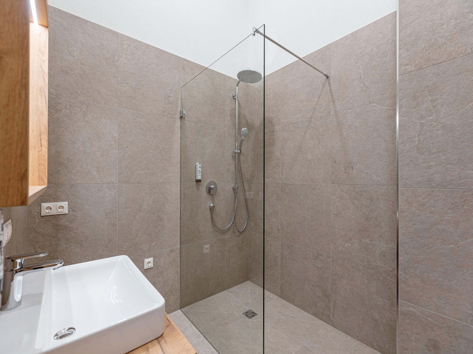 Op 500 m van de piste: Stijlvol appartement in Mittersill voor 6 personen - foto 17