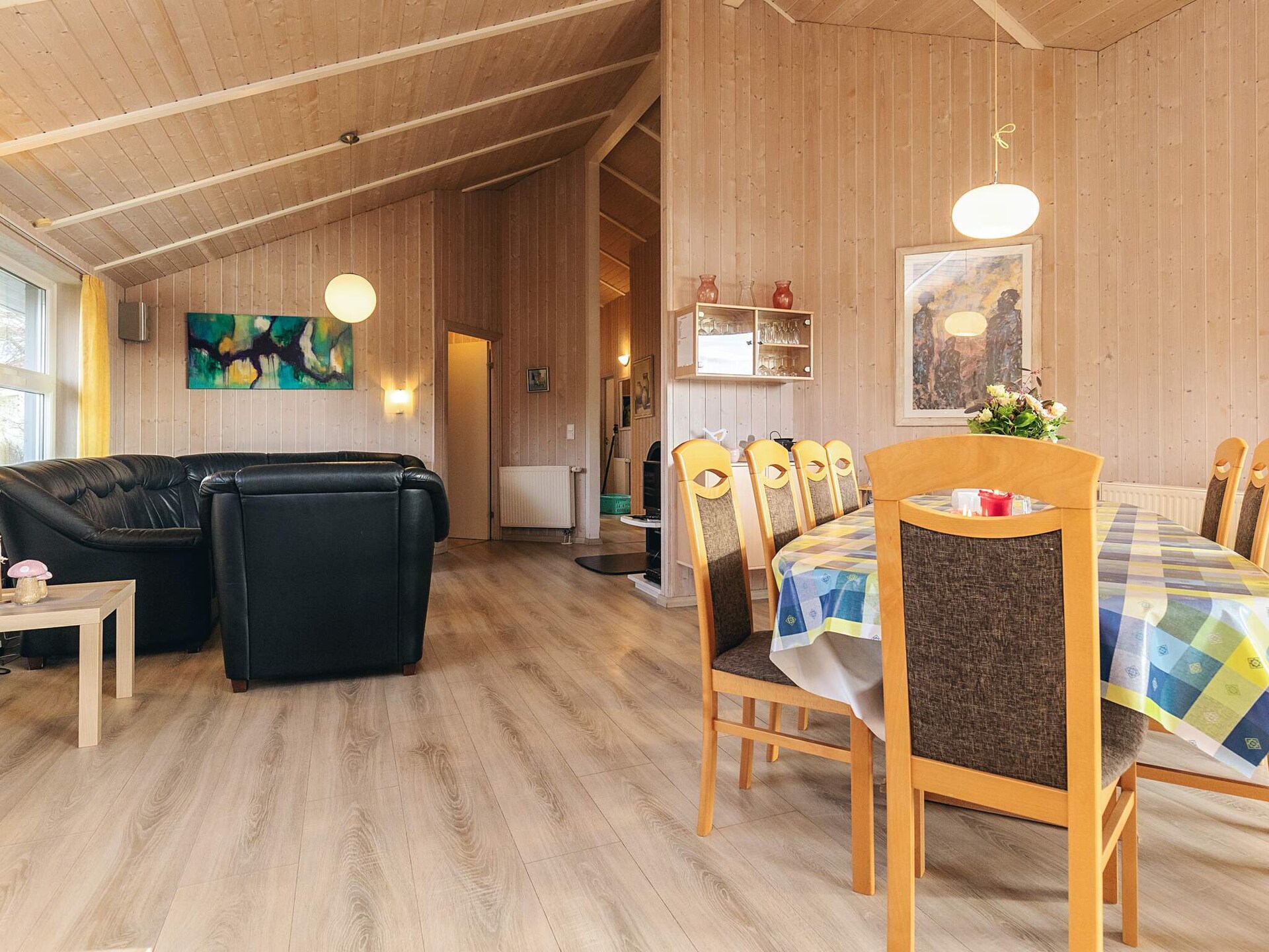 Ruim Scandinavisch vakantiehuis aan het meer met privézwembad en sauna - foto 7