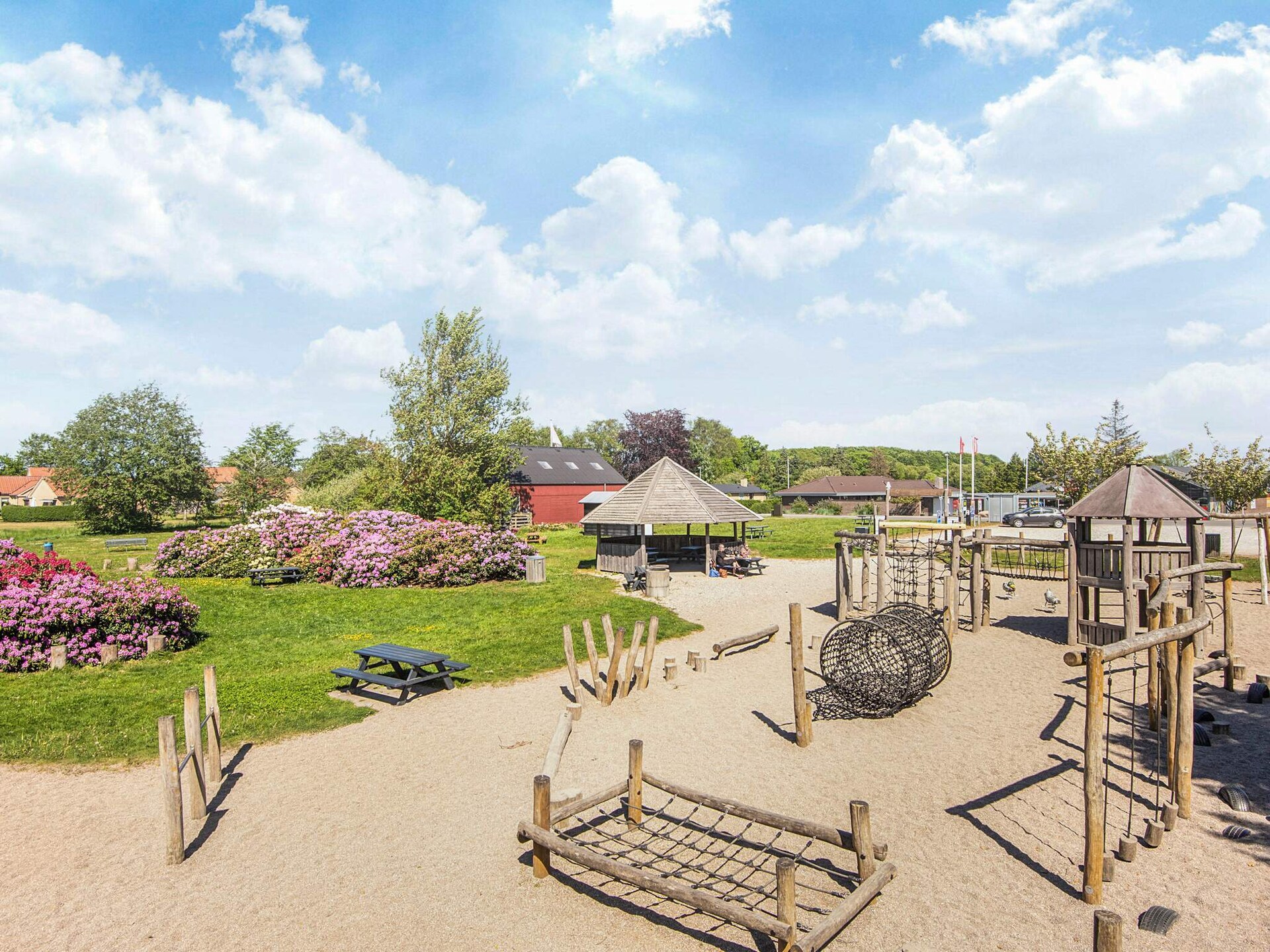 Gerenoveerd vakwerkhuis met grote tuin op 800 meter van het strand - foto 35