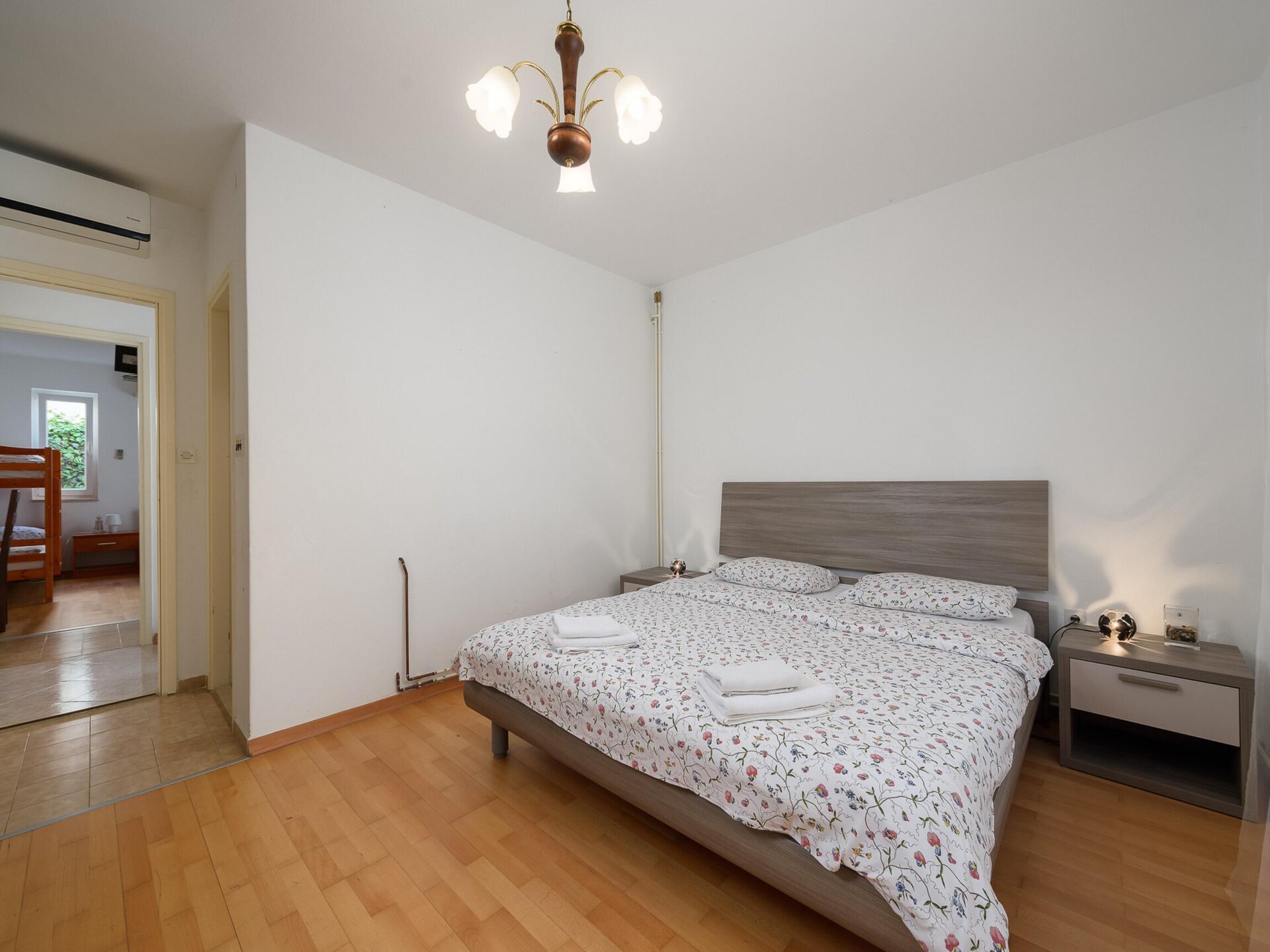 Ruim appartement Inteuro Porec: 4 slaapkamers, tuin, 430m van strand - foto 10