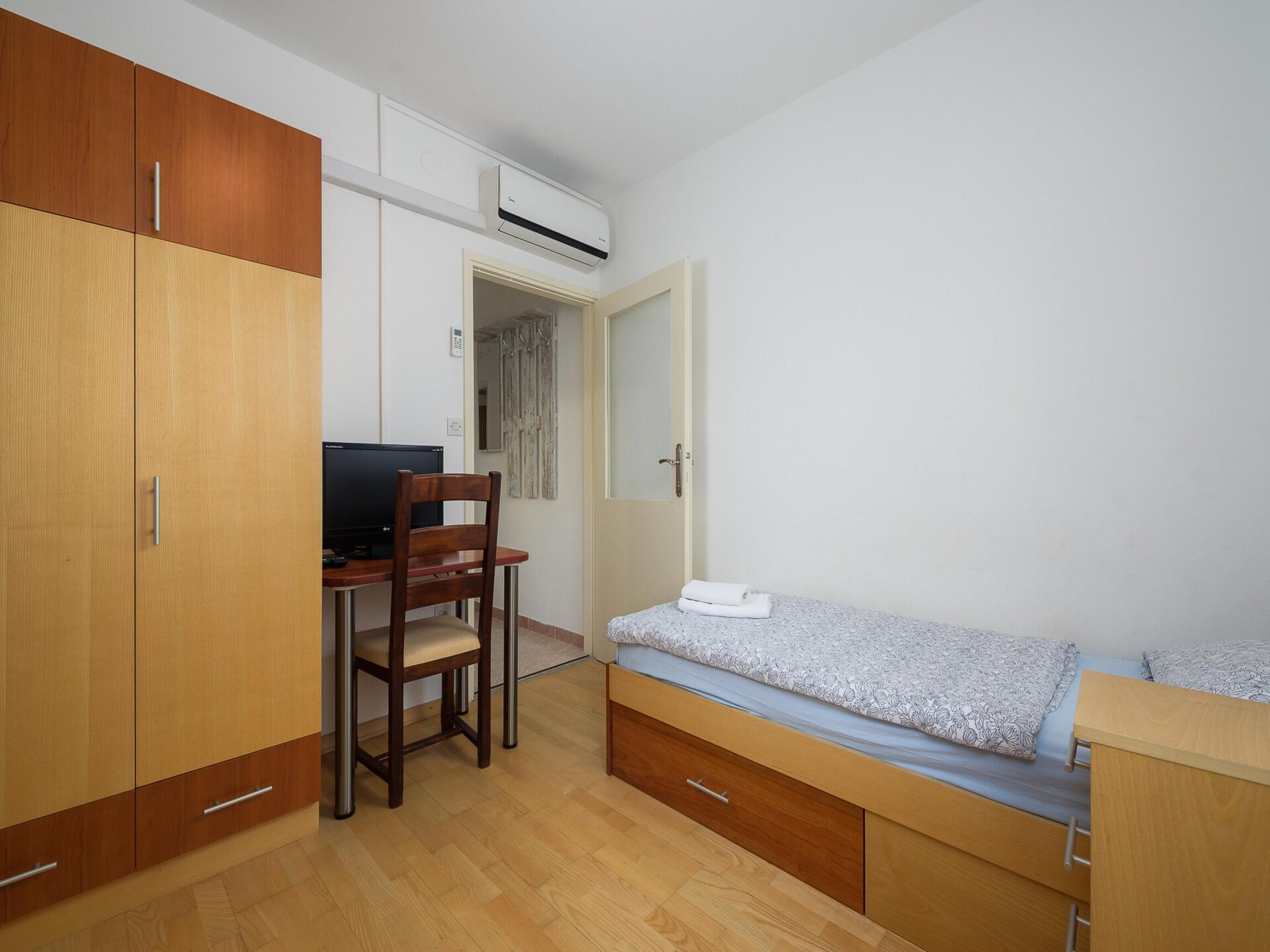 Ruim appartement Inteuro Porec: 4 slaapkamers, tuin, 430m van strand - foto 19