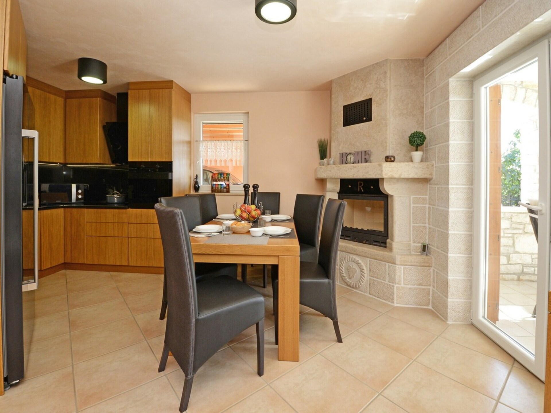Villa Bianca: Ruime villa met privézwembad aan de golfbaan in Rogovici - foto 14