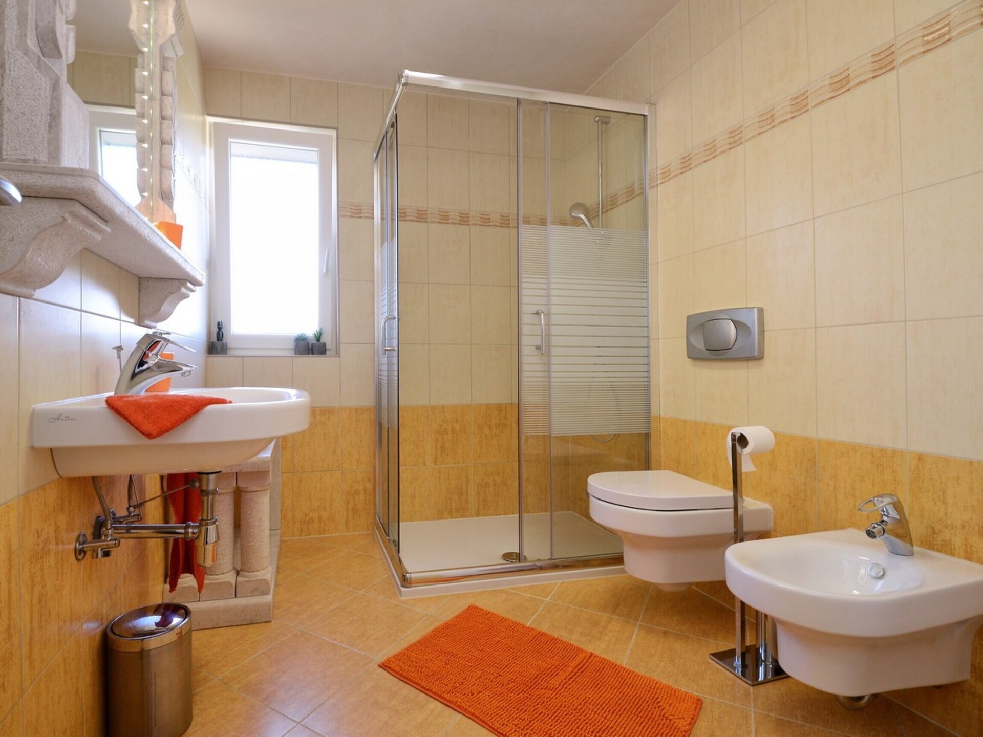 Villa Bianca: Ruime villa met privézwembad aan de golfbaan in Rogovici - foto 23