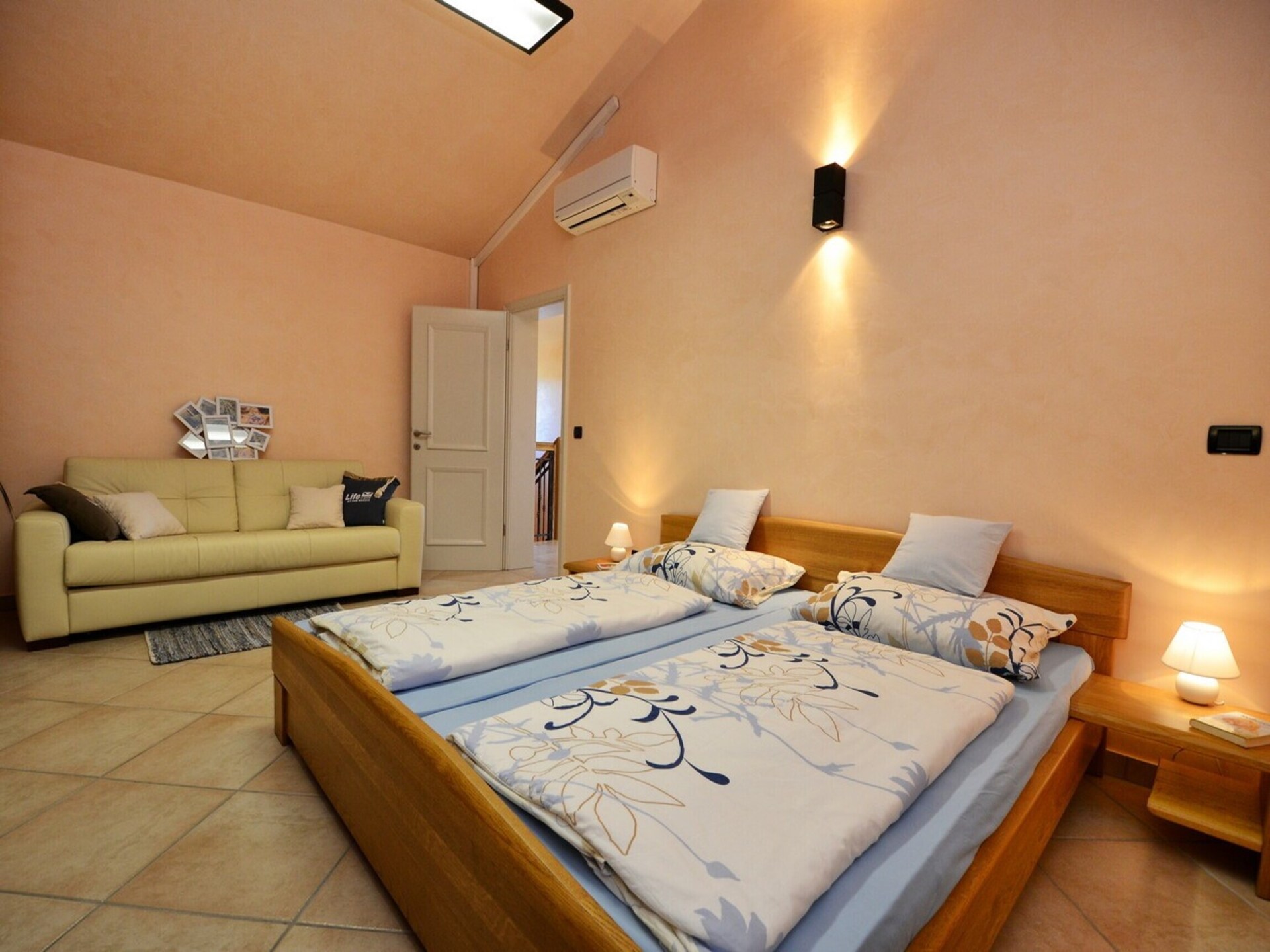 Villa Bianca: Ruime villa met privézwembad aan de golfbaan in Rogovici - foto 20