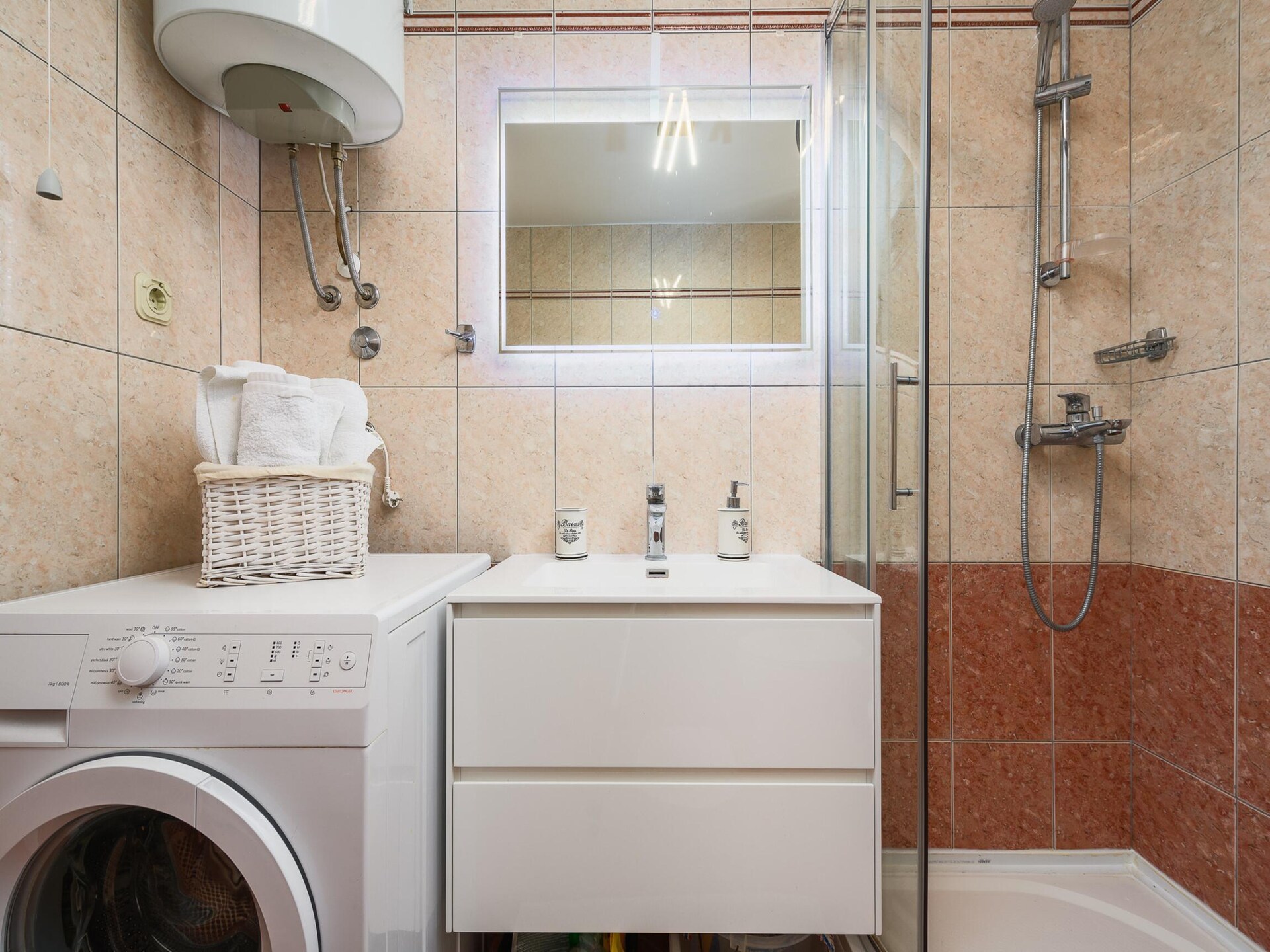 Strandappartement Porec – Zeezicht & Moderne Keuken op 350m van Zee - foto 14