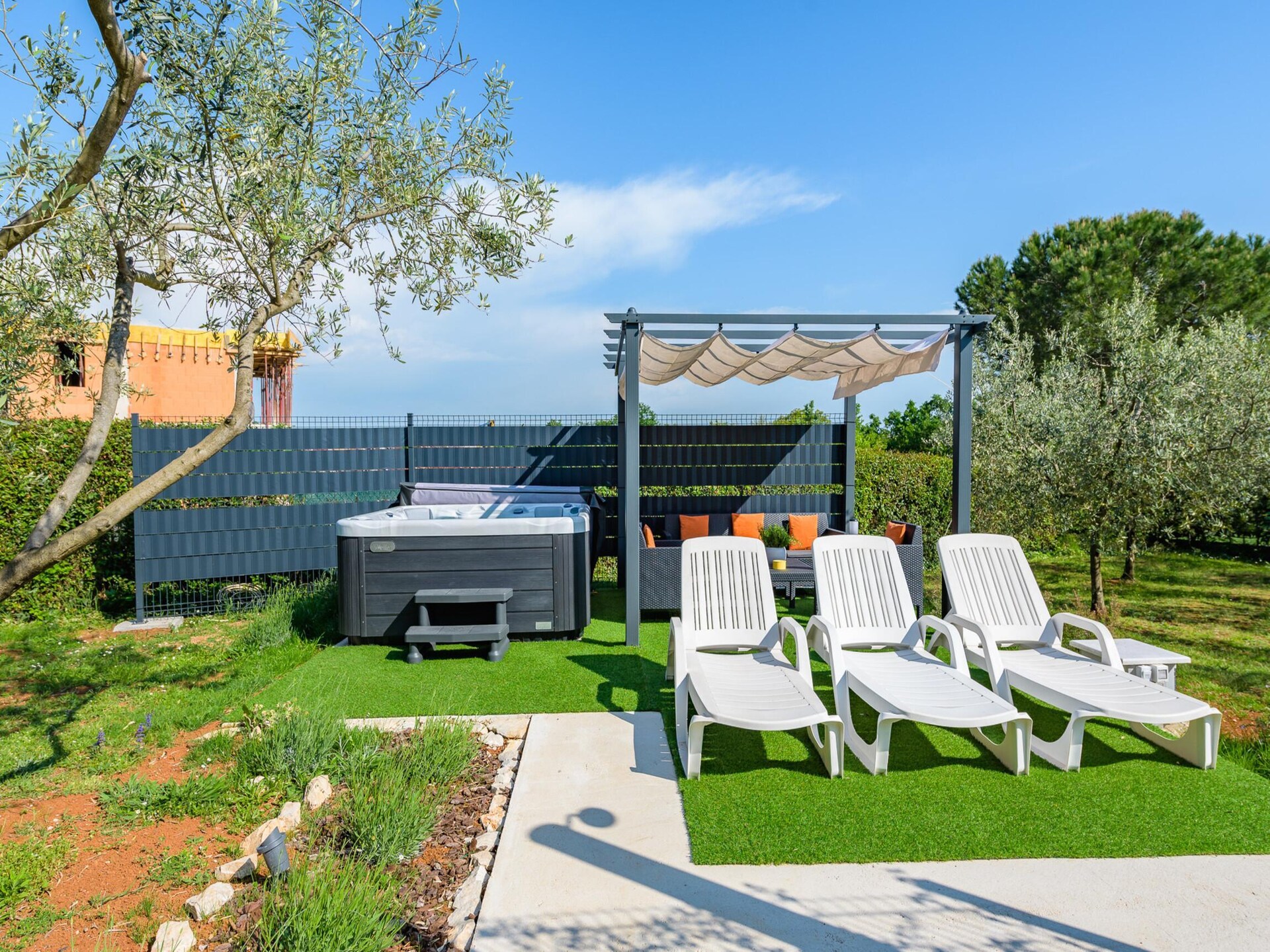 Luxe Appartement Josipa met Whirlpool op 30 Meter van het Strand van Poreč - foto 17