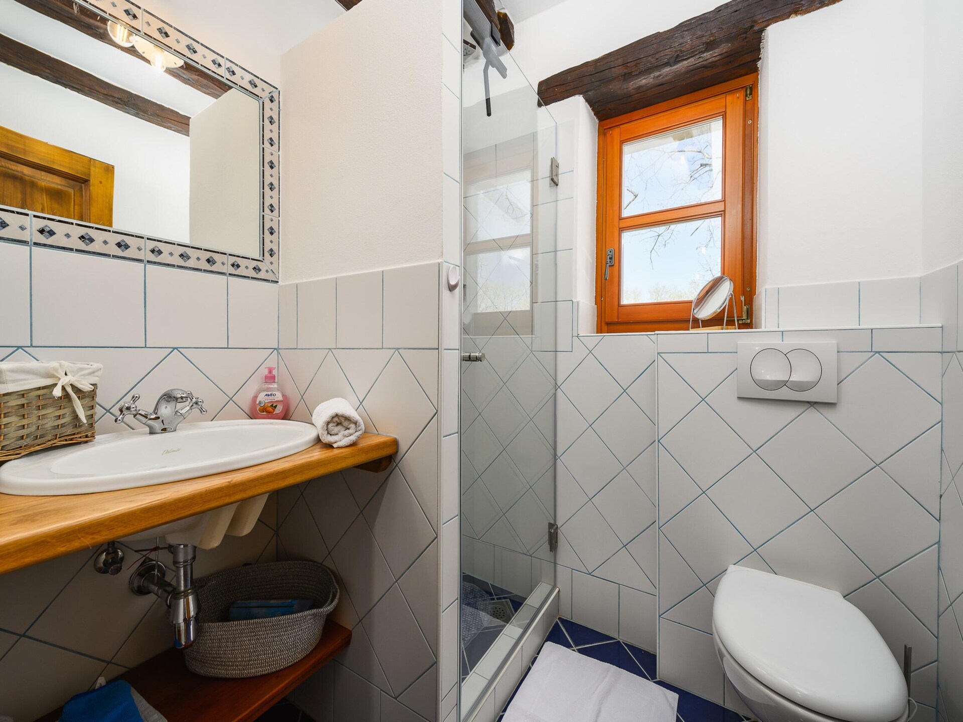 Ruime villa voor 8 met privézwembad en tuin in het landelijke Banki - foto 27