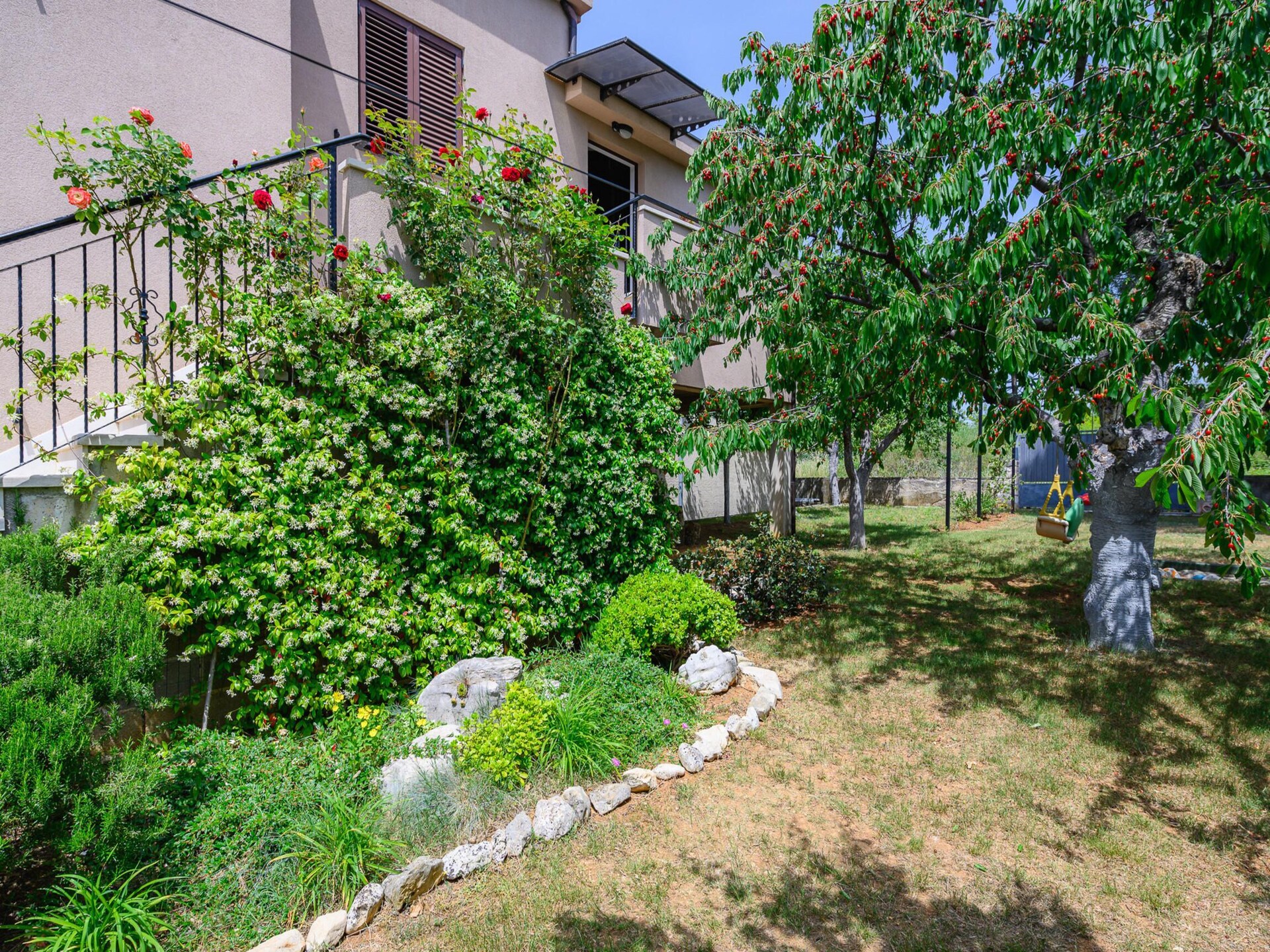Modern appartement met tuin op 9 km van strand in Dracevac - foto 23