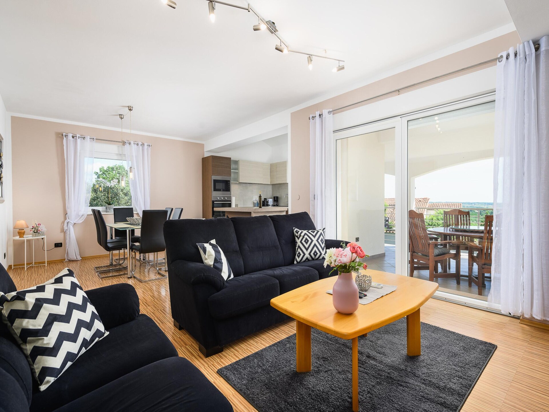 8-persoons villa met privézwembad in Rojci - foto 12