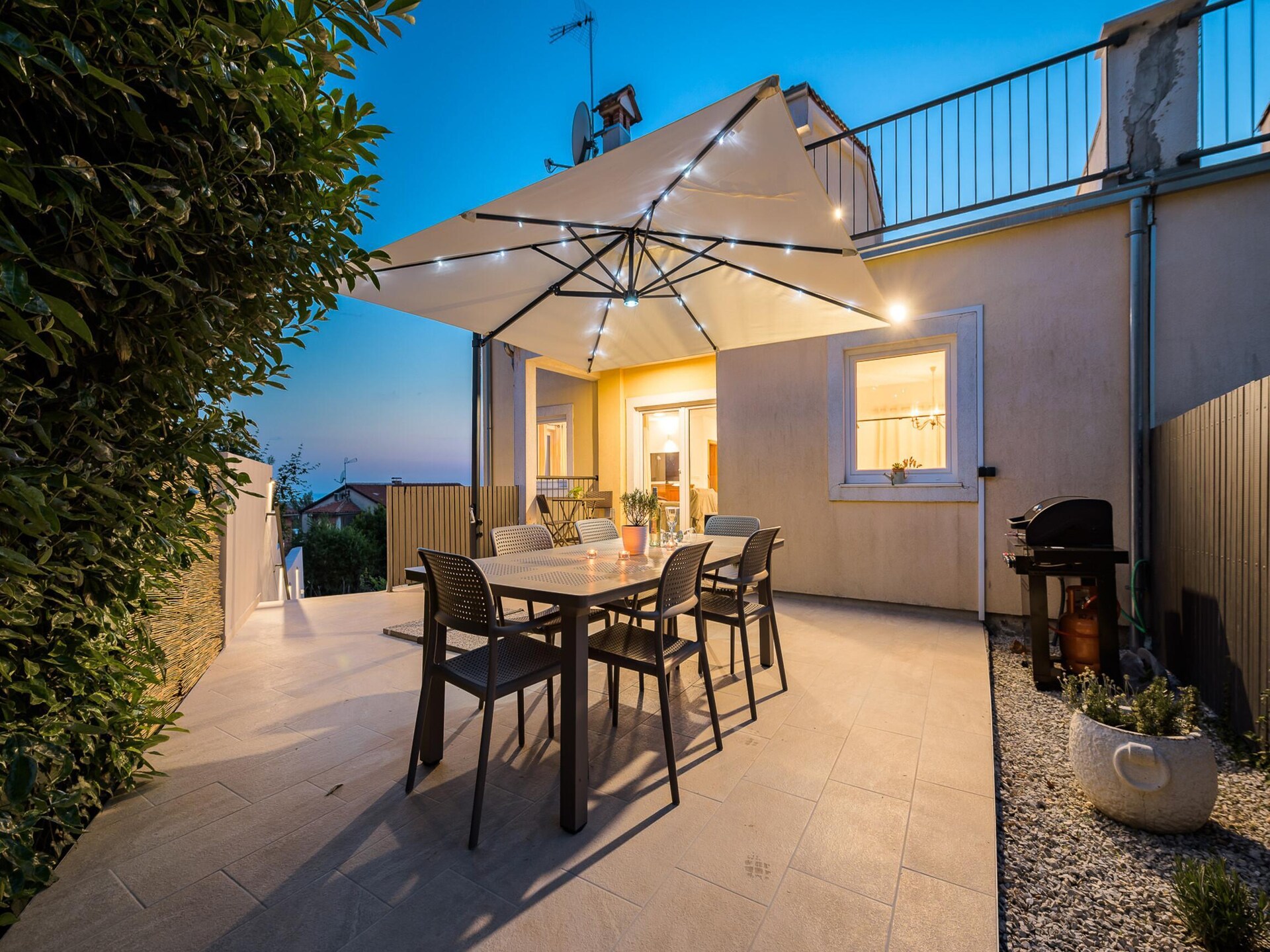 Villa Zaza: Moderne villa met privézwembad op 10 meter van Poreč centrum - foto 5