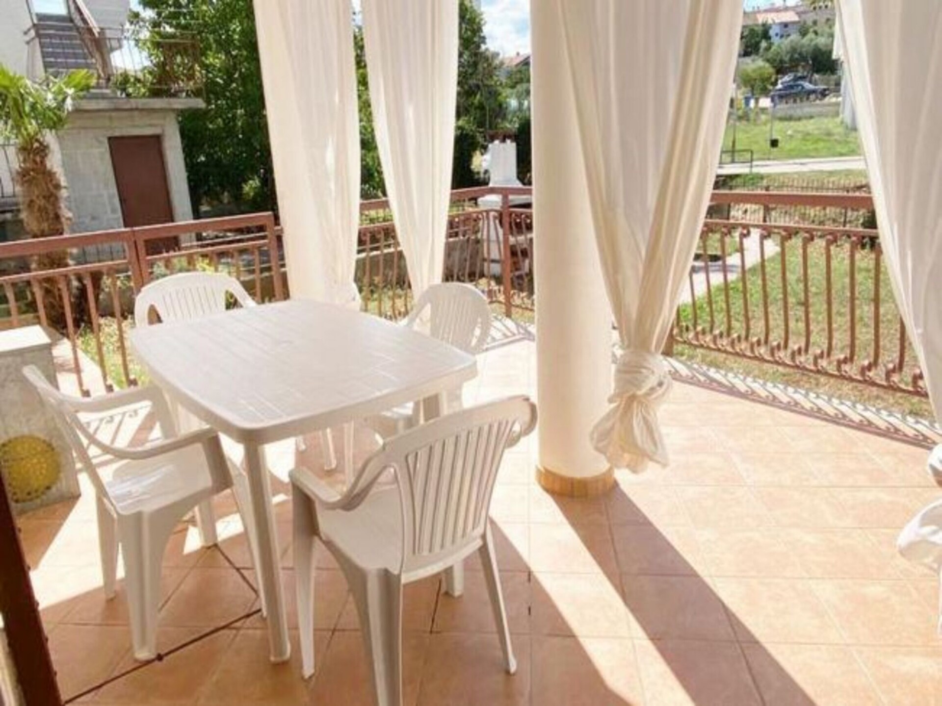 Zonnig appartement met tuin op 750m van het strand in Funtana - foto 3