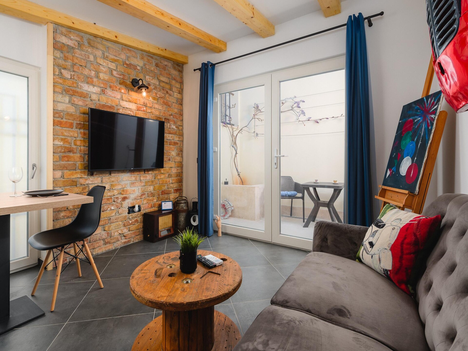 Urban Black: Stijlvol appartement op 50m van centrum Poreč - foto 10