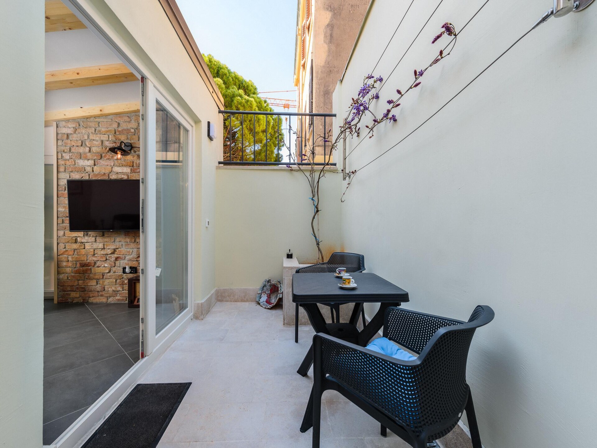 Urban Black: Stijlvol appartement op 50m van centrum Poreč - foto 5