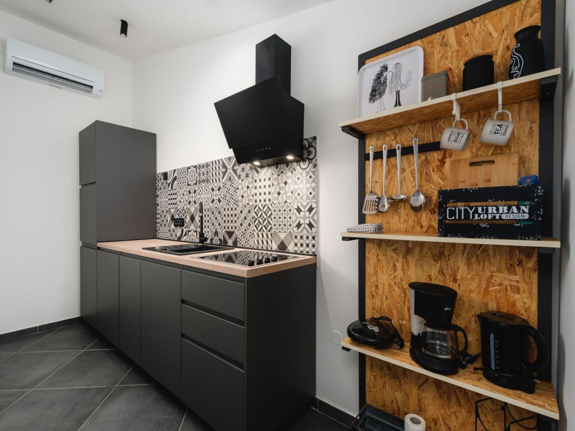 Urban Black: Stijlvol appartement op 50m van centrum Poreč - foto 3